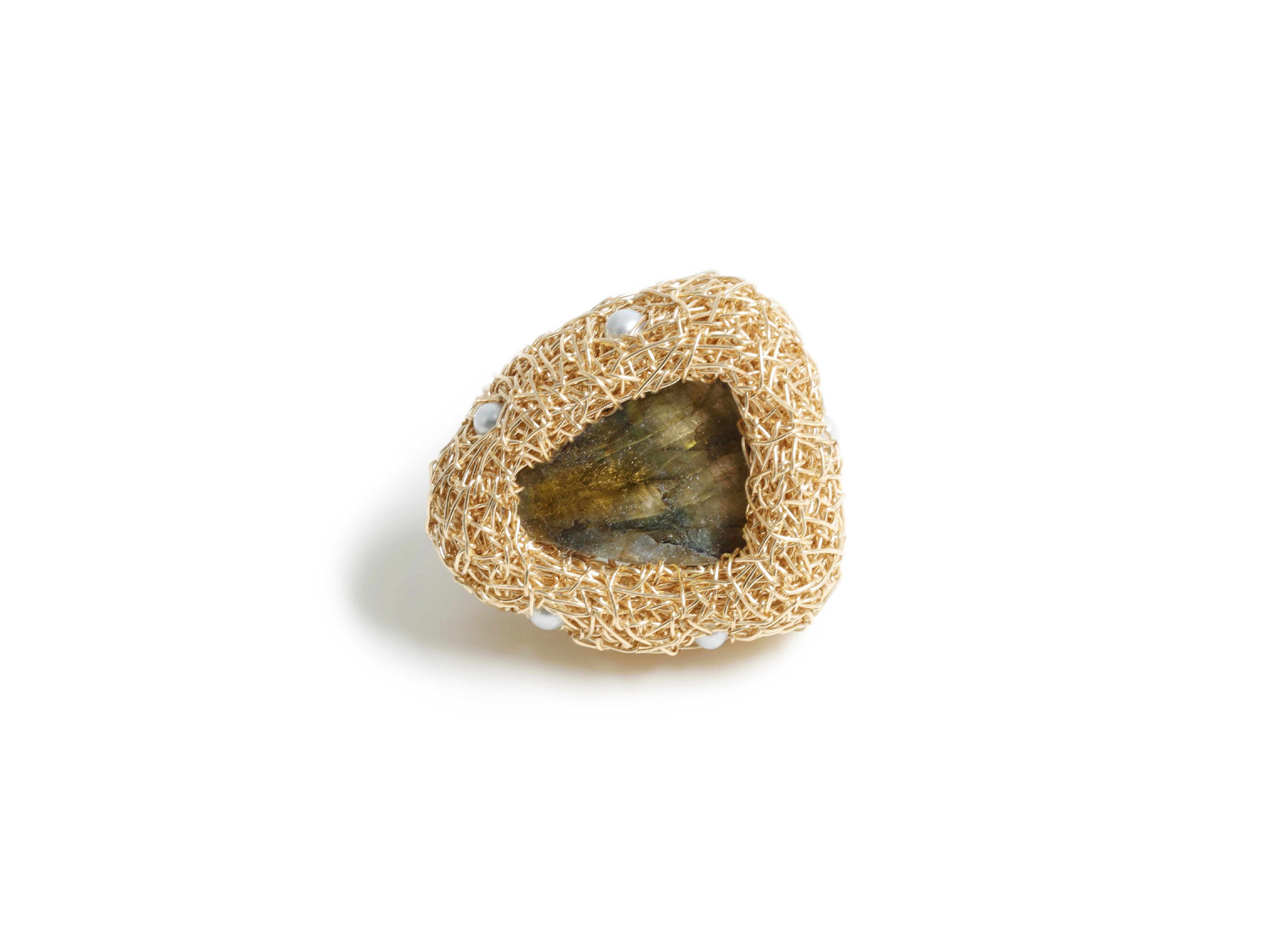 Labradorite and Pearl one-off Cocktail Statement Ring by the artist For Sale 2