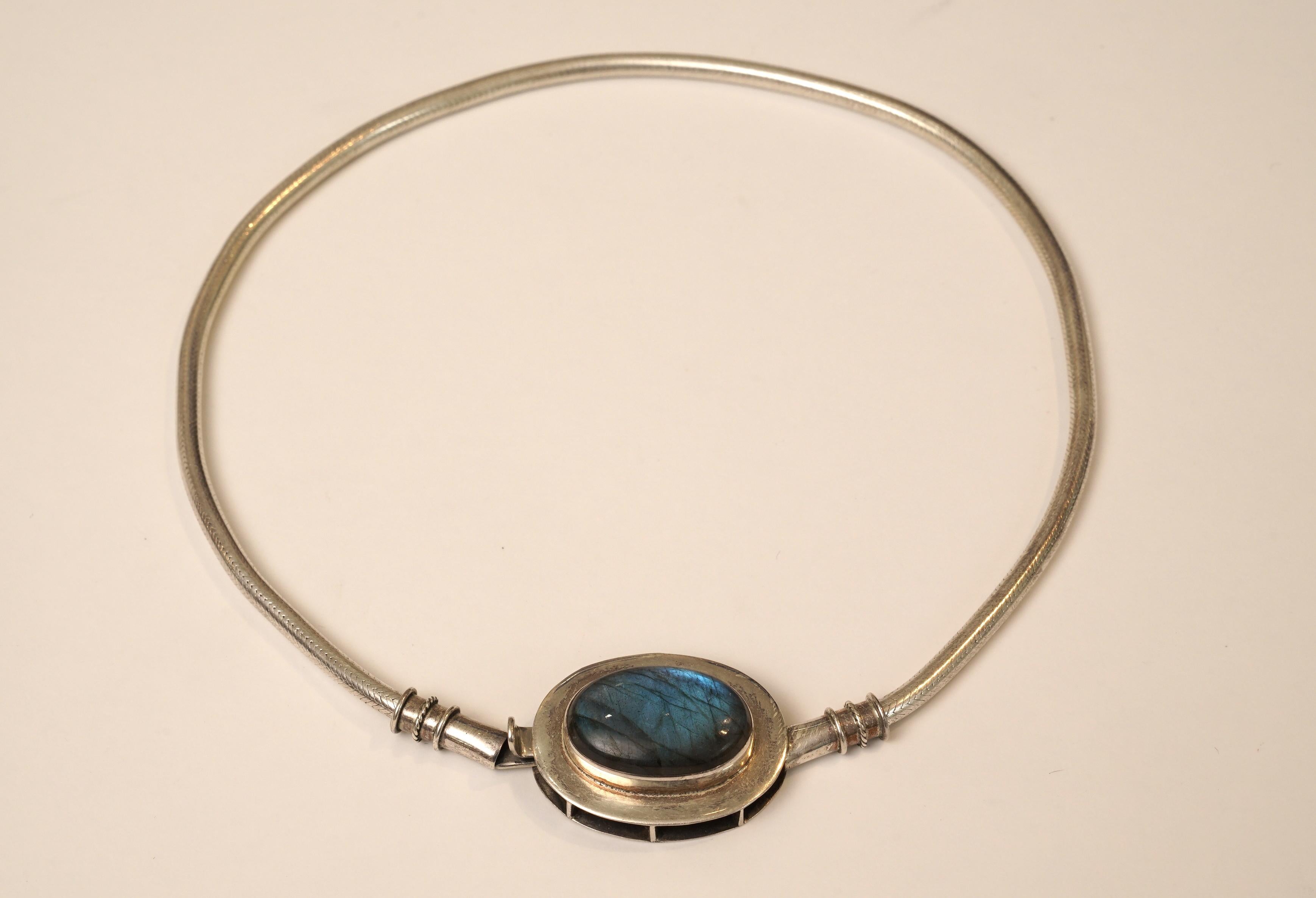 Labradorite and Sterling Silver Snake Chain Necklace In Excellent Condition In Nantucket, MA