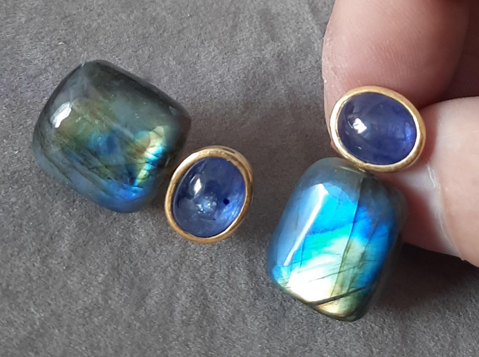 Orecchini di Labradorite a forma di cuscino Cabs Zaffiro Blu Cabs in oro massiccio 14k in vendita 2