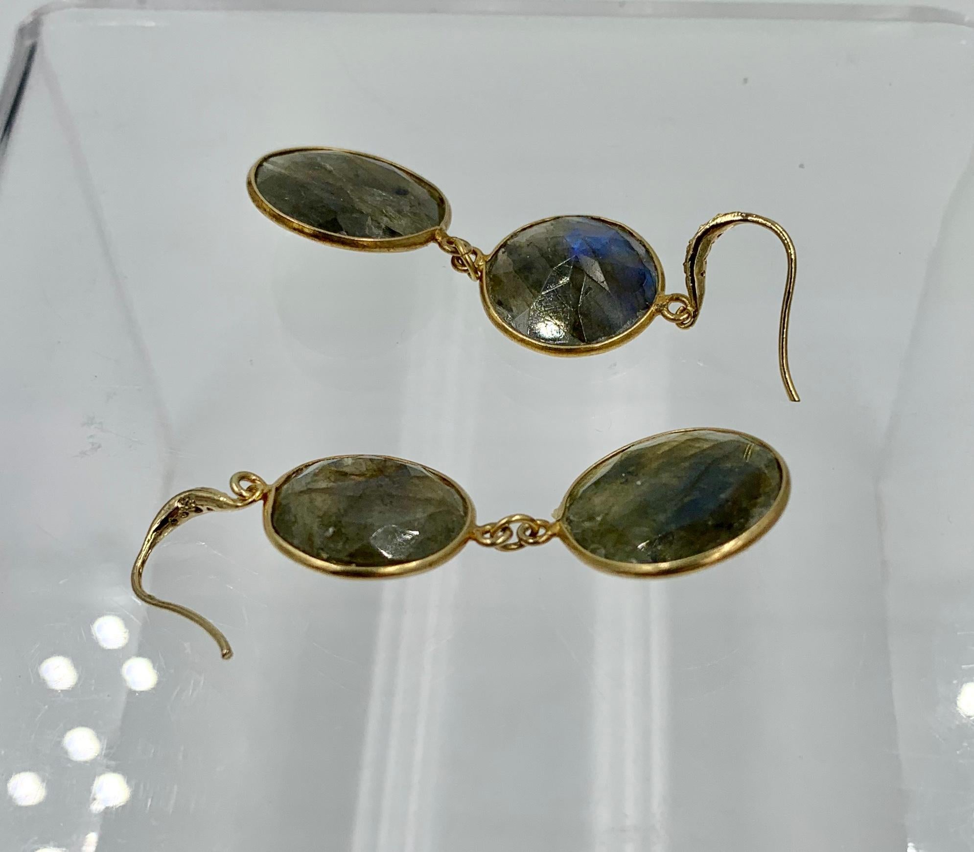 Labradorite Diamond Dangle Drop Earrings In Good Condition For Sale In New York, NY