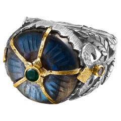 Anello da cocktail con smeraldo e diamante in oro 18 carati e argento