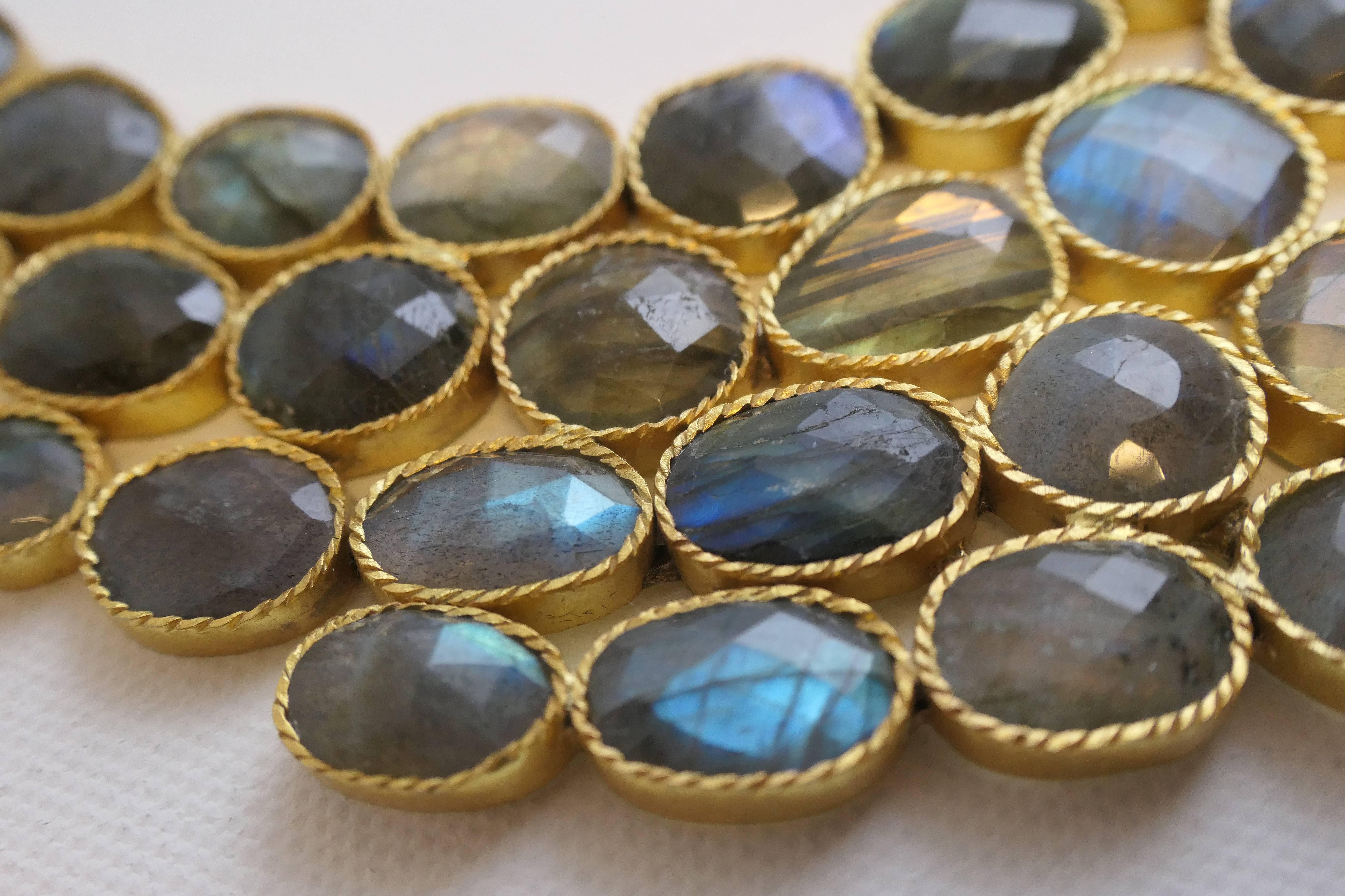 Donna Collana con bavaglino in labradorite placcata in oro e argento sterling in vendita