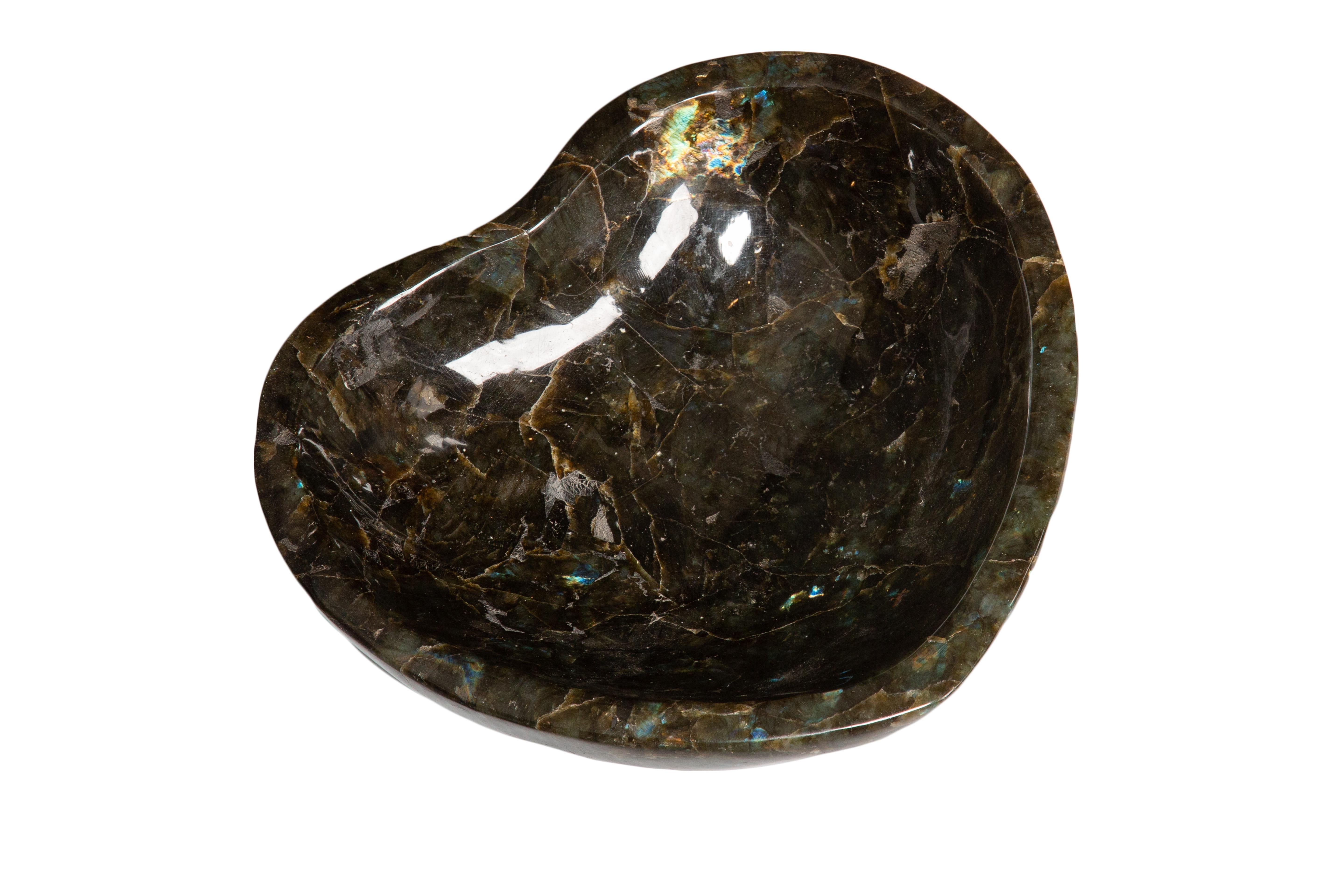 Labradorite heart bowl:

Measures: 10
