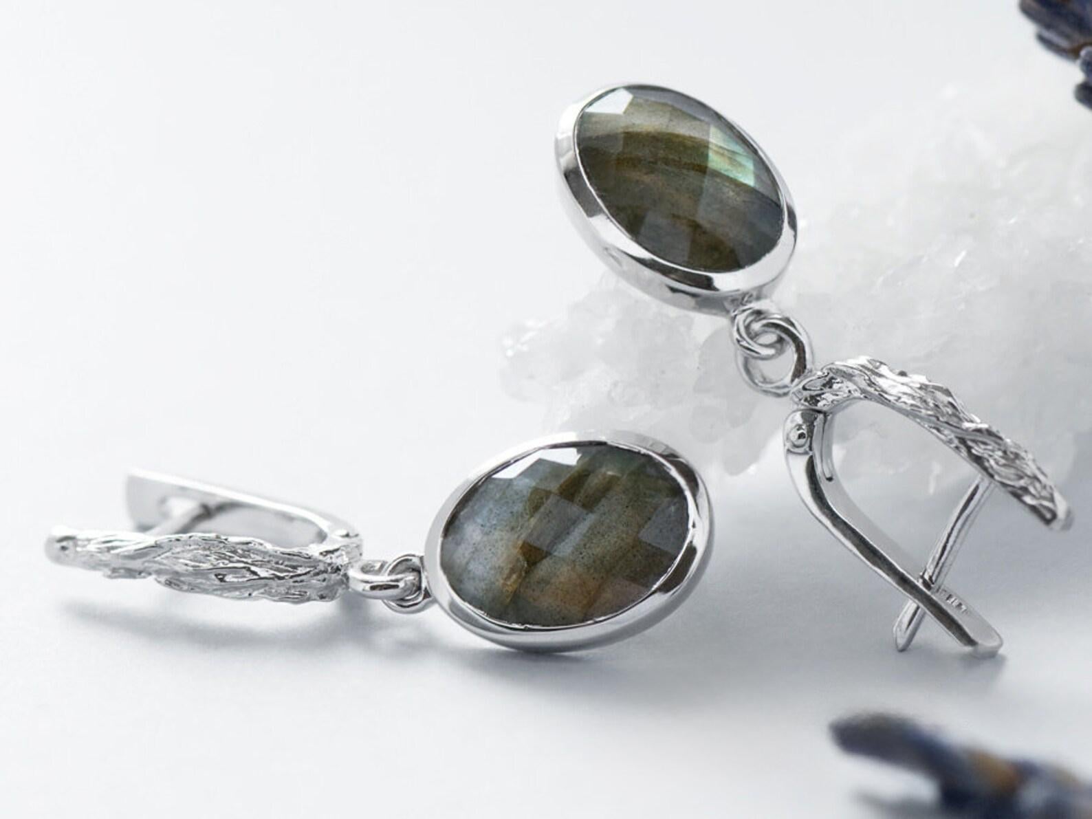 Oval Cut Labradorite Moonstone Silver Earrings Natural Oval Gemstone vintage style gift For Sale