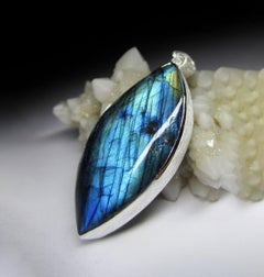 Labradorite Moonstone Silver Pendant Natural Gemstone Vintage style