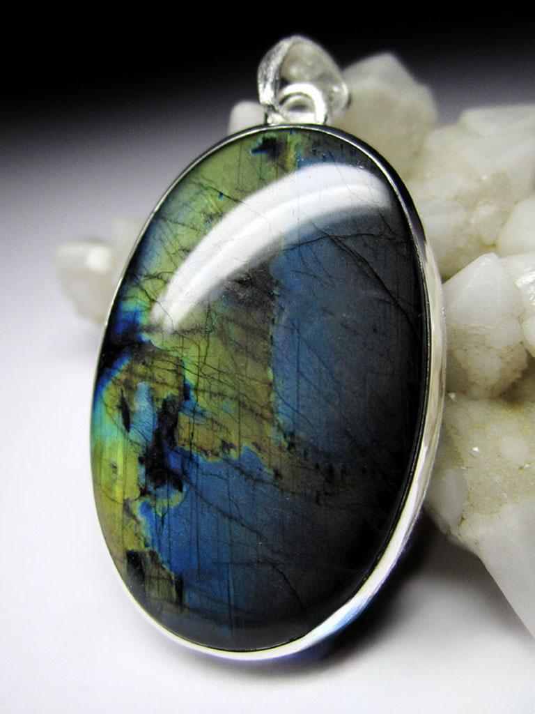 Oval Cut Labradorite Moonstone Silver Pendant Polychrome Blue Green Earth Globe gift wife For Sale