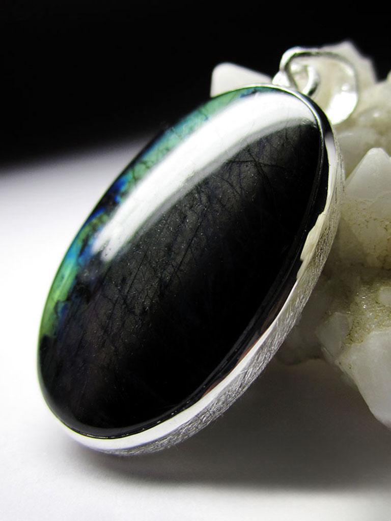 Women's or Men's Labradorite Moonstone Silver Pendant Polychrome Blue Green Earth Globe gift wife For Sale