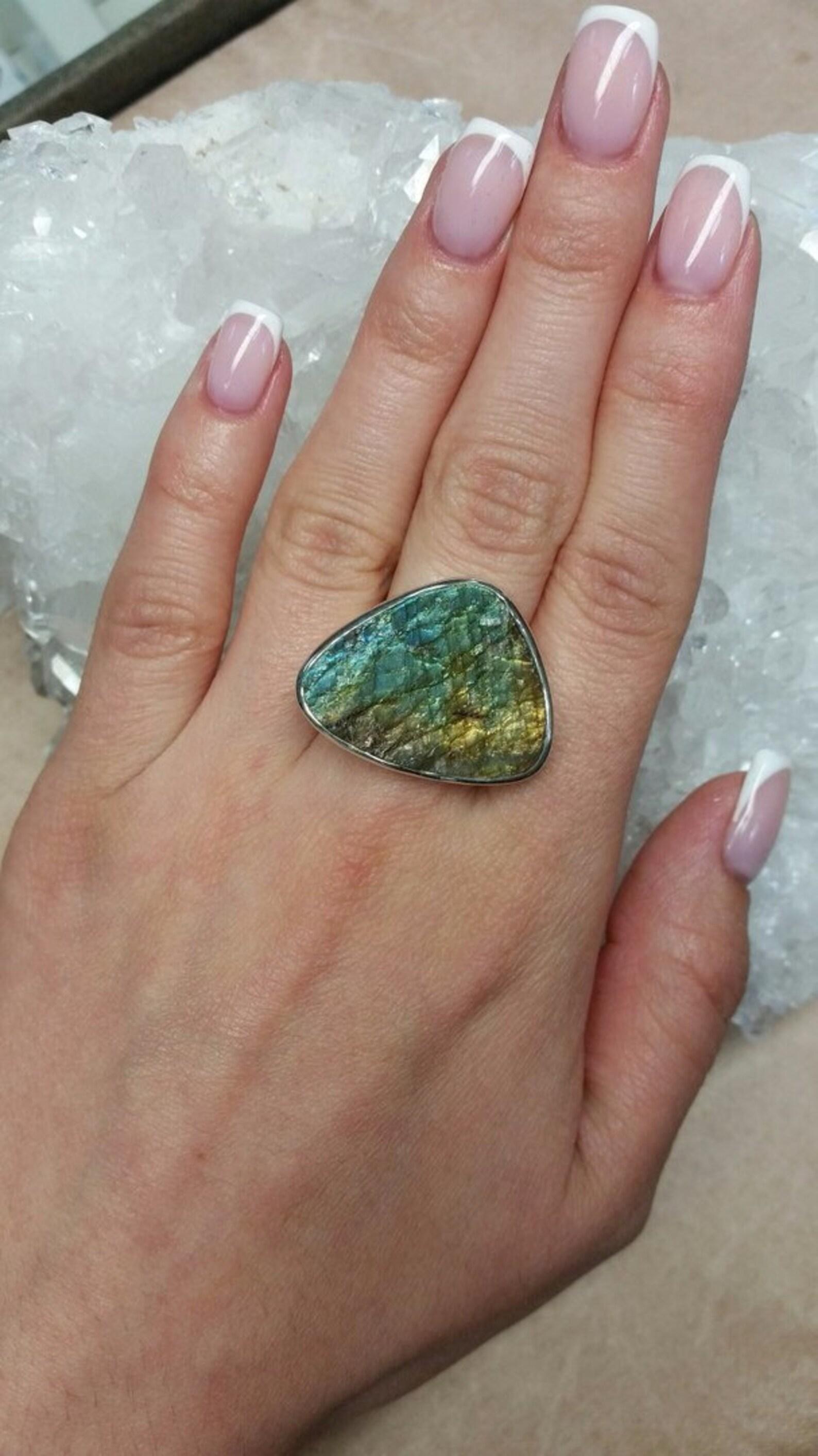 Artisan Labradorite Moonstone Silver Ring Blue Gemstone Vintage style gift jewelry For Sale