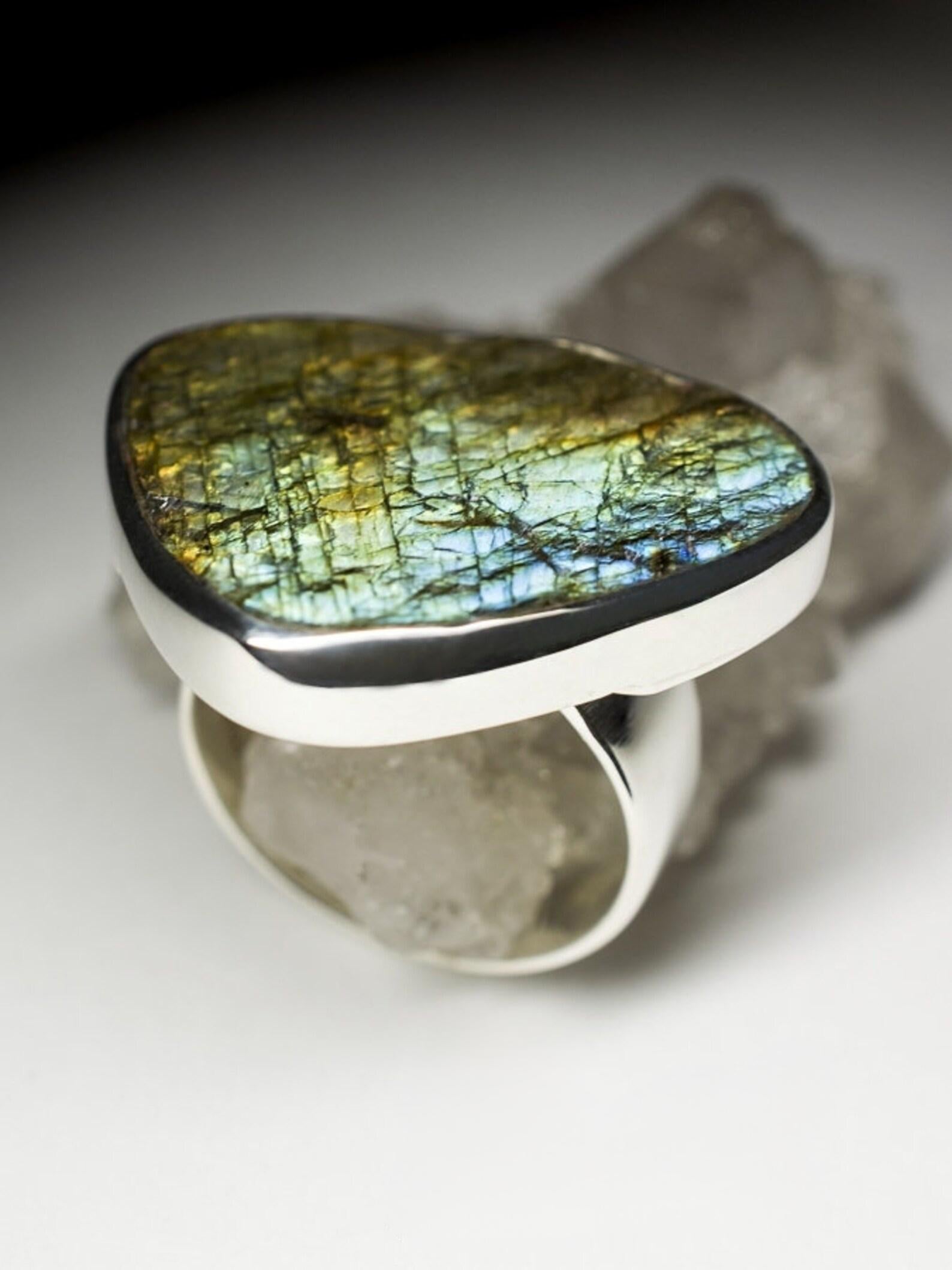 Women's or Men's Labradorite Moonstone Silver Ring Blue Gemstone Vintage style gift jewelry For Sale