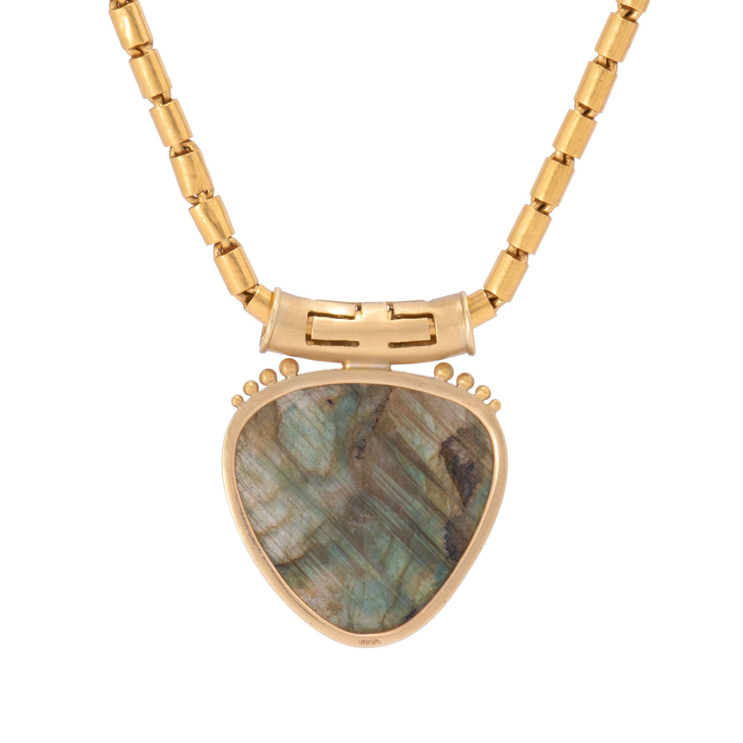 Contemporary Labradorite Shield Pendant in 18 Karat Gold with Green Sapphire For Sale
