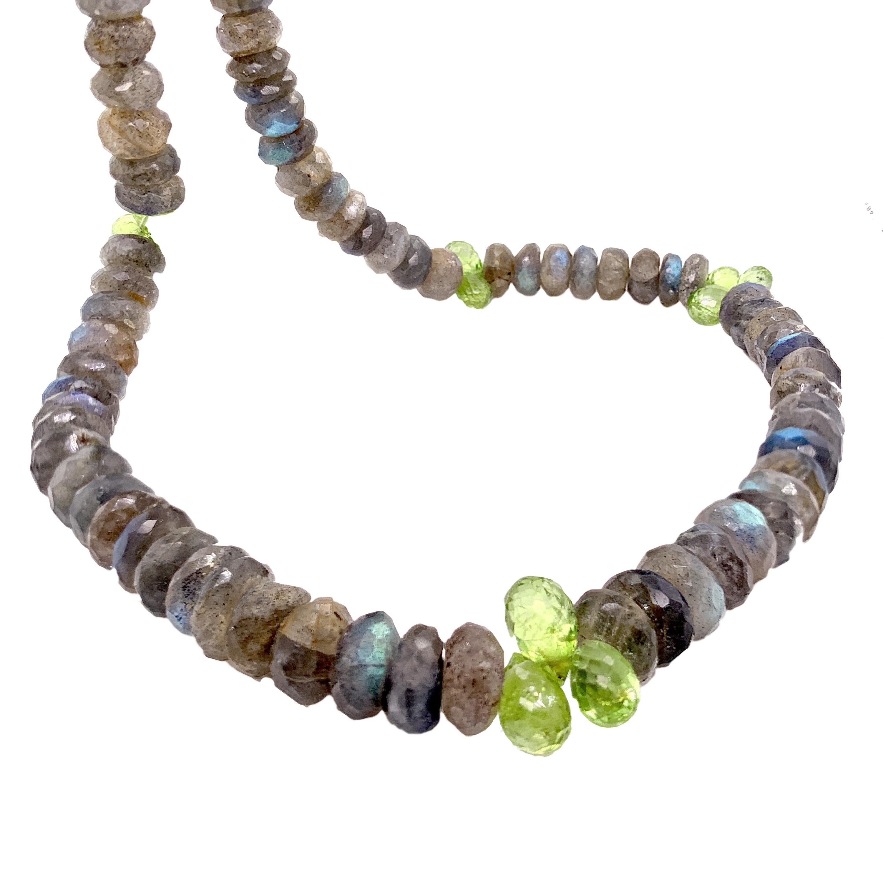 Labradorite with Peridots Necklace In New Condition For Sale In New York, NY