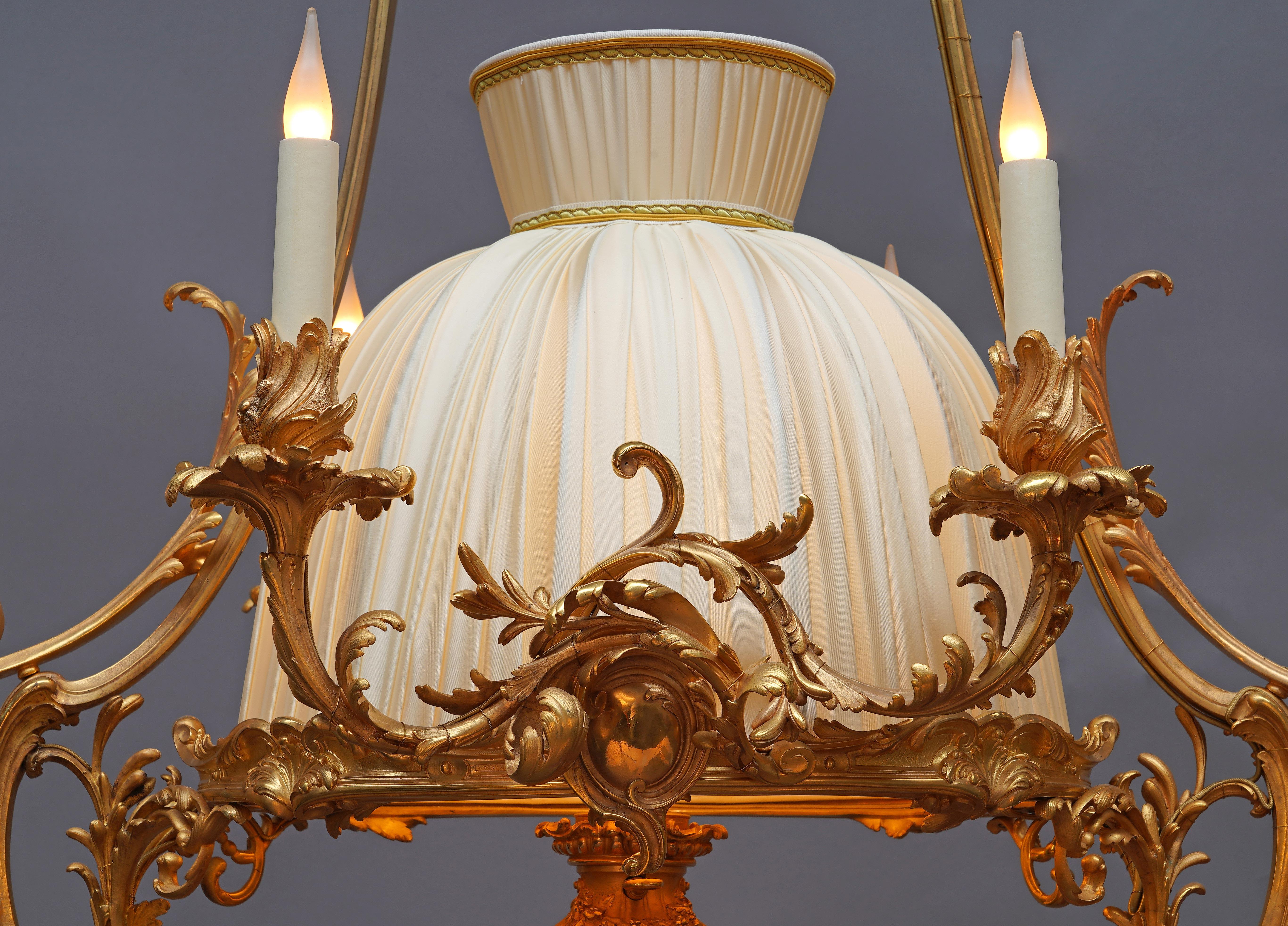 Lacarrière Frères & Delatour, Großer Kronleuchter, Frankreich, um 1870 (Bronze) im Angebot
