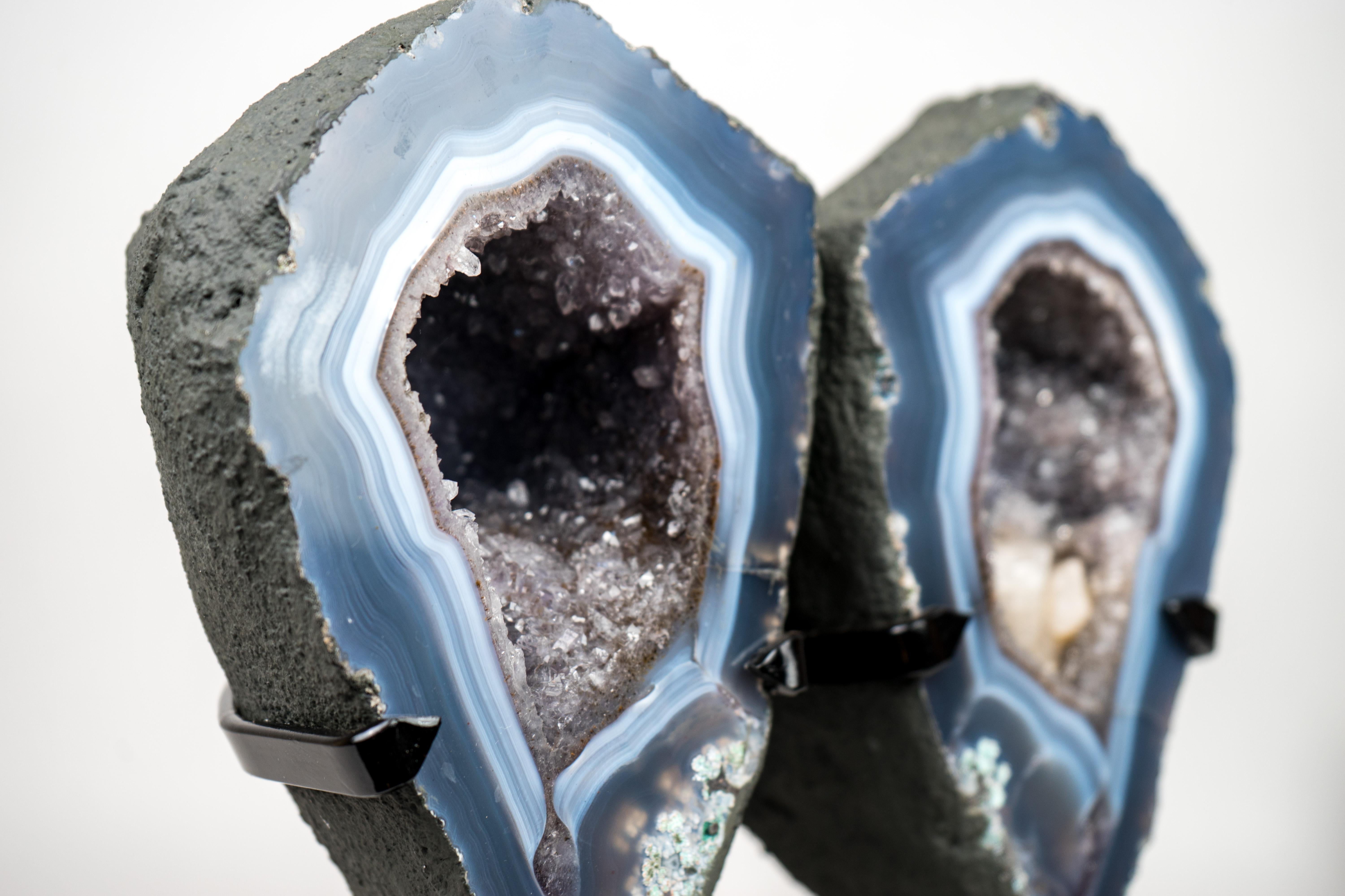 Lace Agate Angel Wings Geode with Blue and White Bands For Sale 4