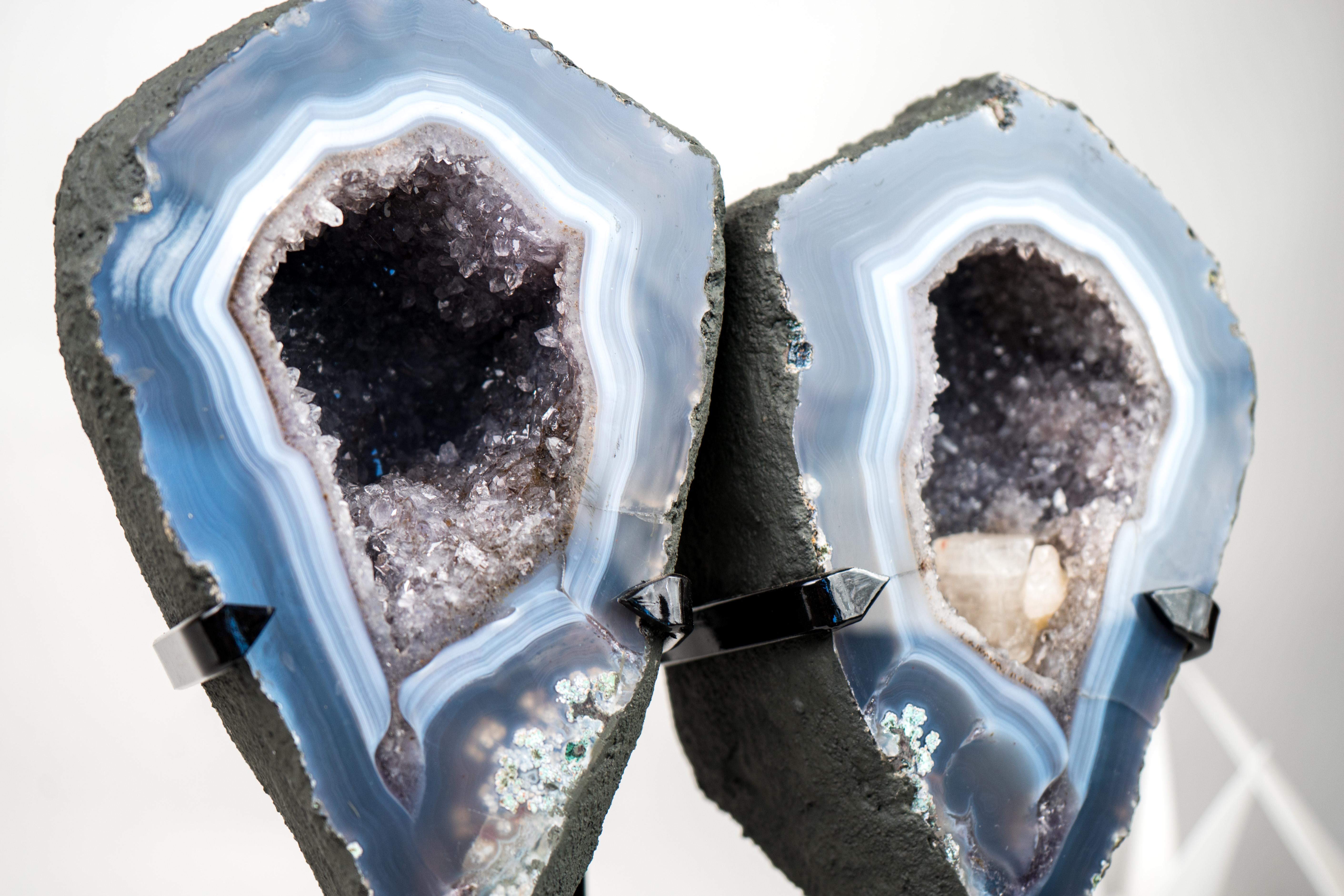 Lace Agate Angel Wings Geode with Blue and White Bands For Sale 5