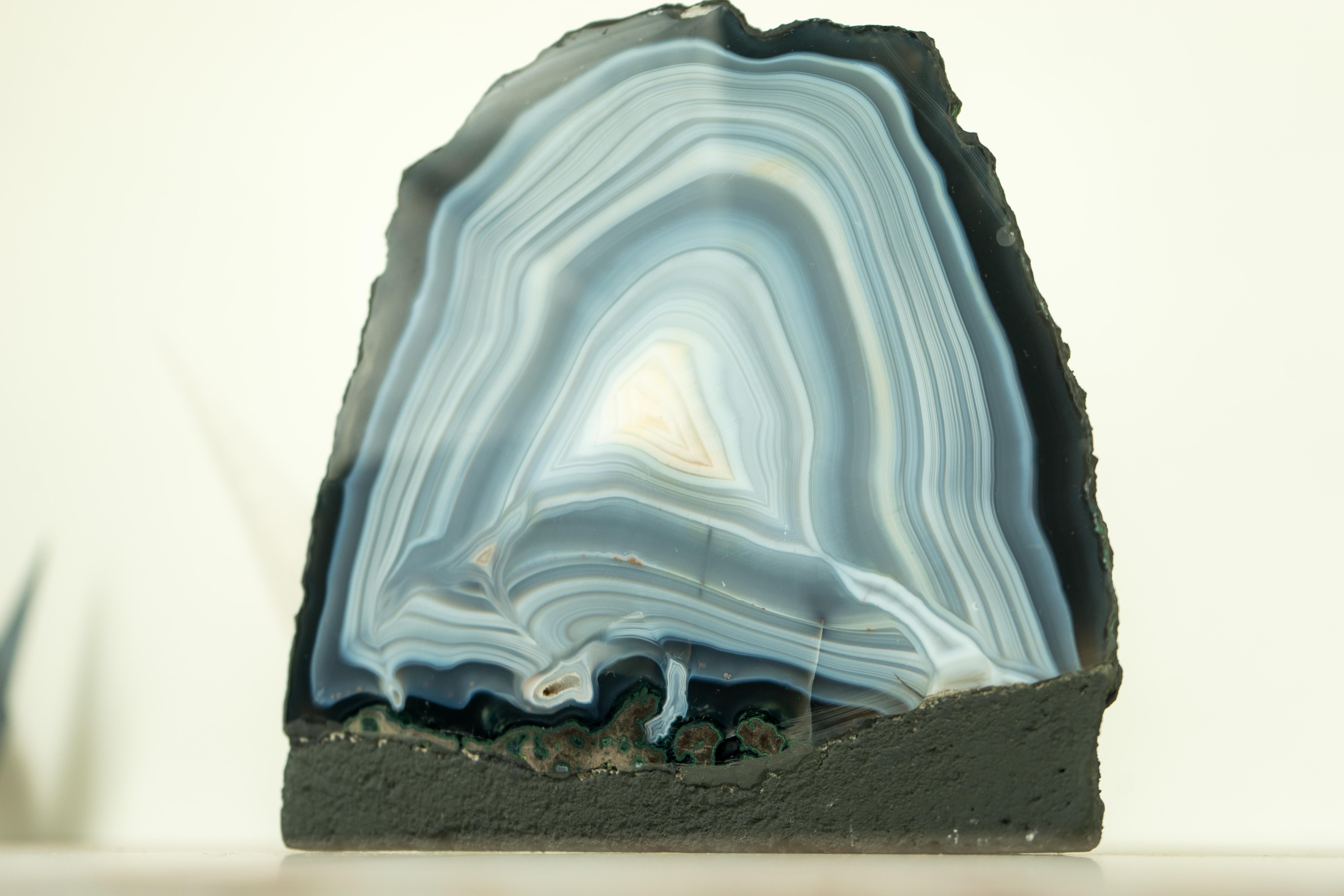 blue and white agate
