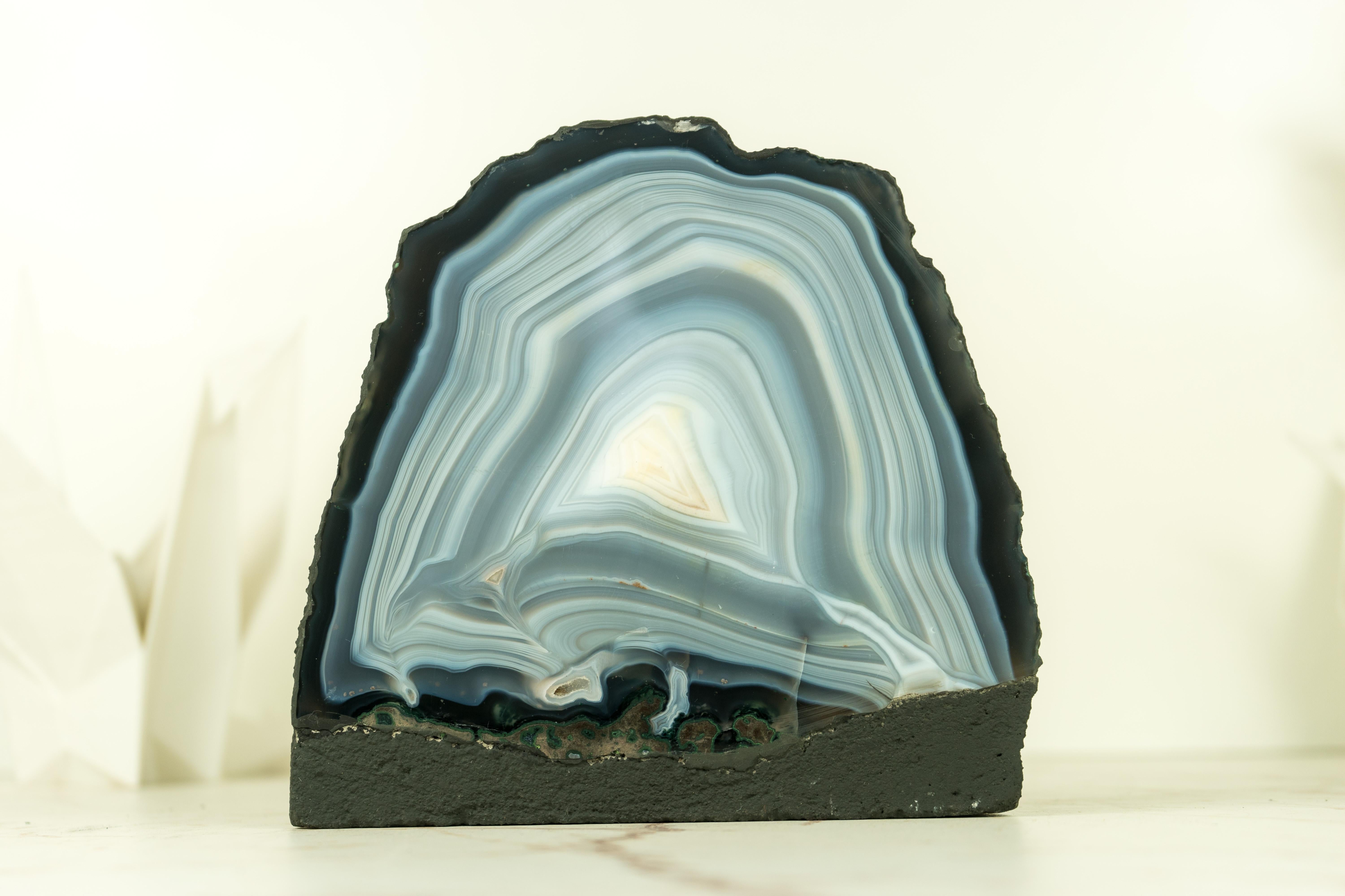 Lace Agate Geode Self Standing - Natural Blue Banded Agate Geode For Sale 1