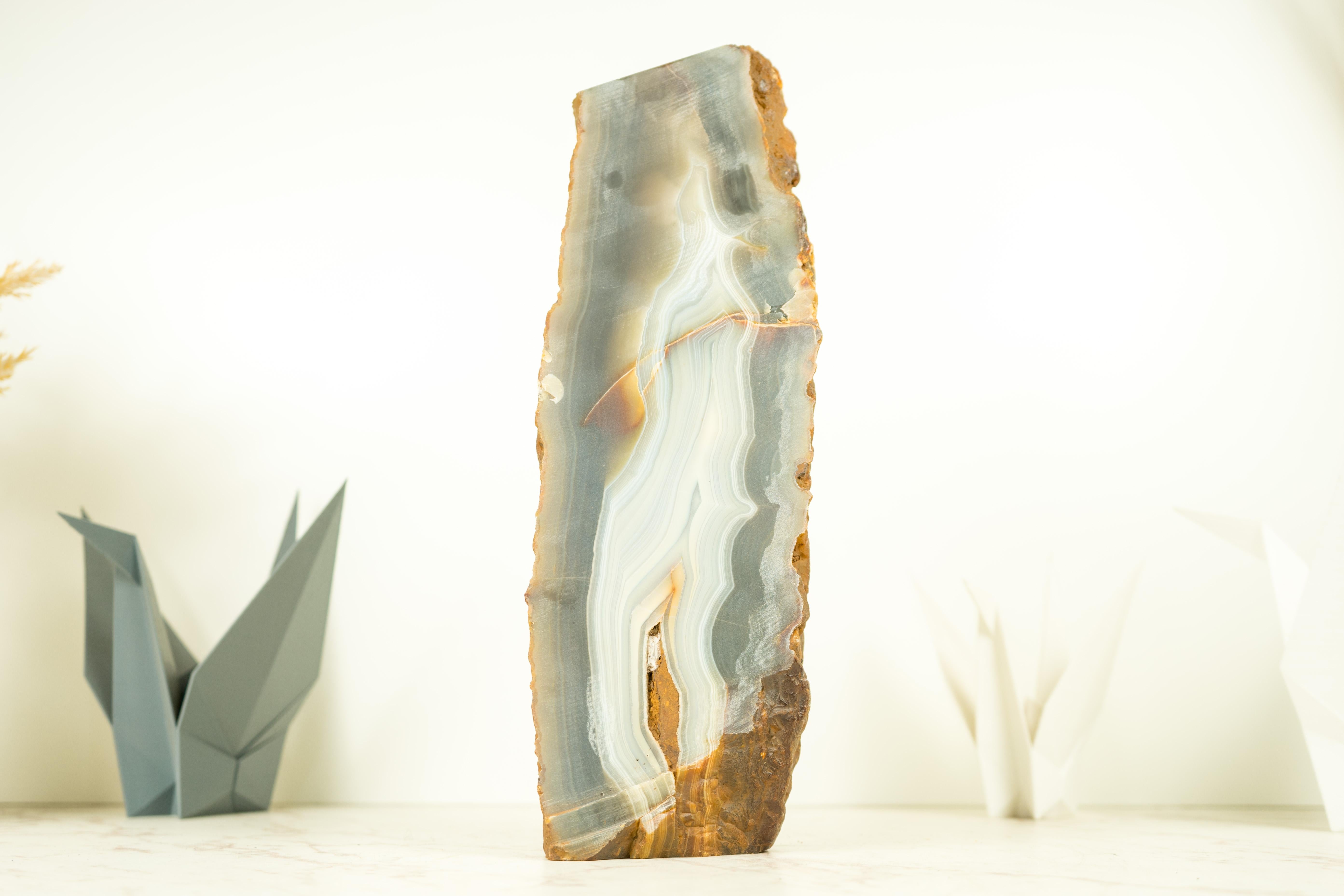 Brazilian Lace Agate Geode with Natural Fluid Laces as if it was Sculpted by Nature For Sale
