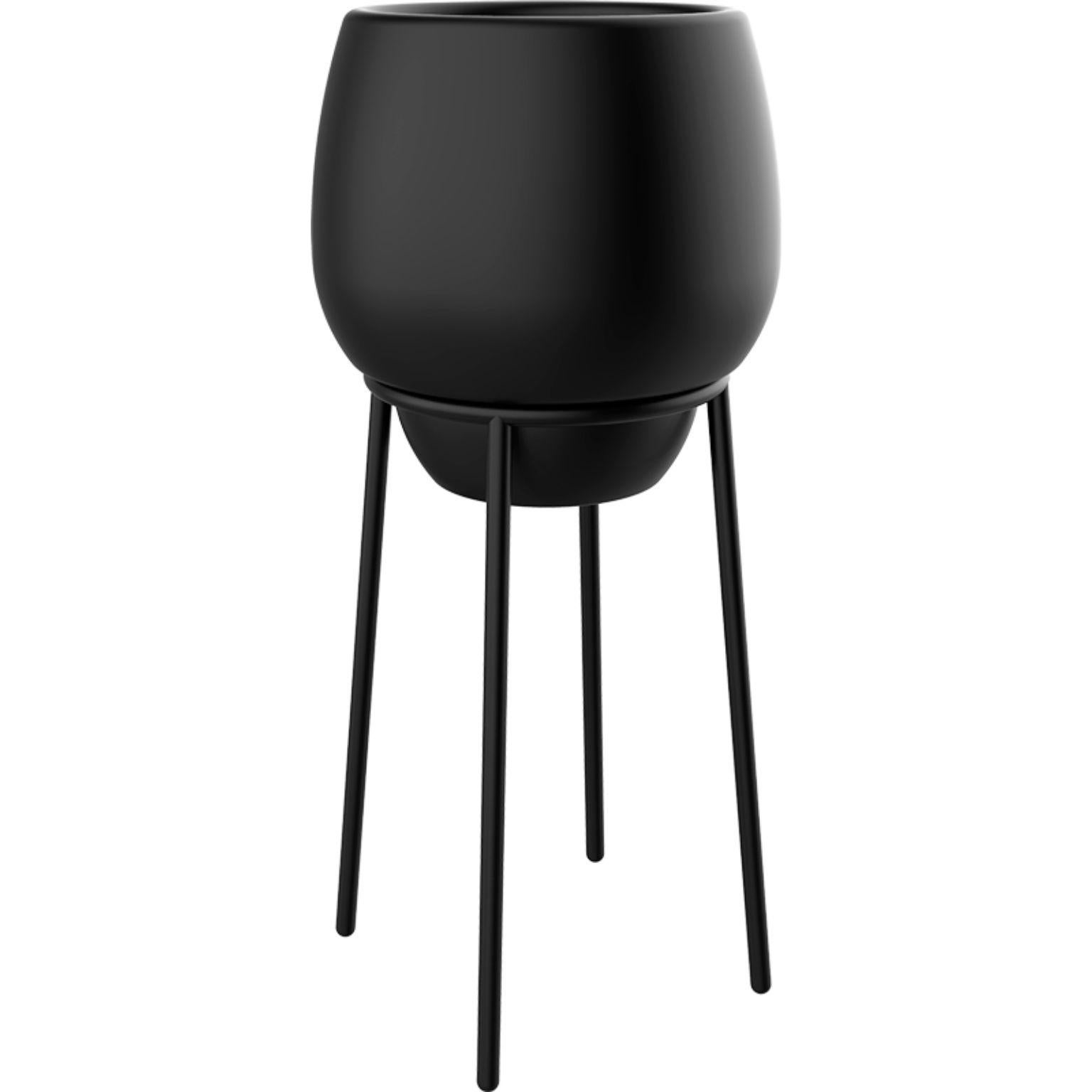 Lace black high 50 Pot by Mowee
Dimensions: Ø55 x H112 cm.
Material: Polyethylene and stainless steel.
Weight: 9 kg.
Also available in different colors and finishes (Lacquered or retroilluminated).

Lace is a collection of furniture made by
