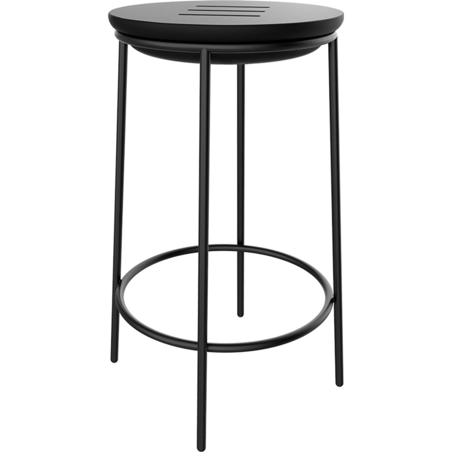 Lace black 60 high table by MOWEE
Dimensions: D75 x H111 cm
Material: Polyethylene and stainless steel
Weight: 10.5 kg
Also available in different colors and finishes. 

Lace is a collection of furniture made by rotomoulding. Its shape