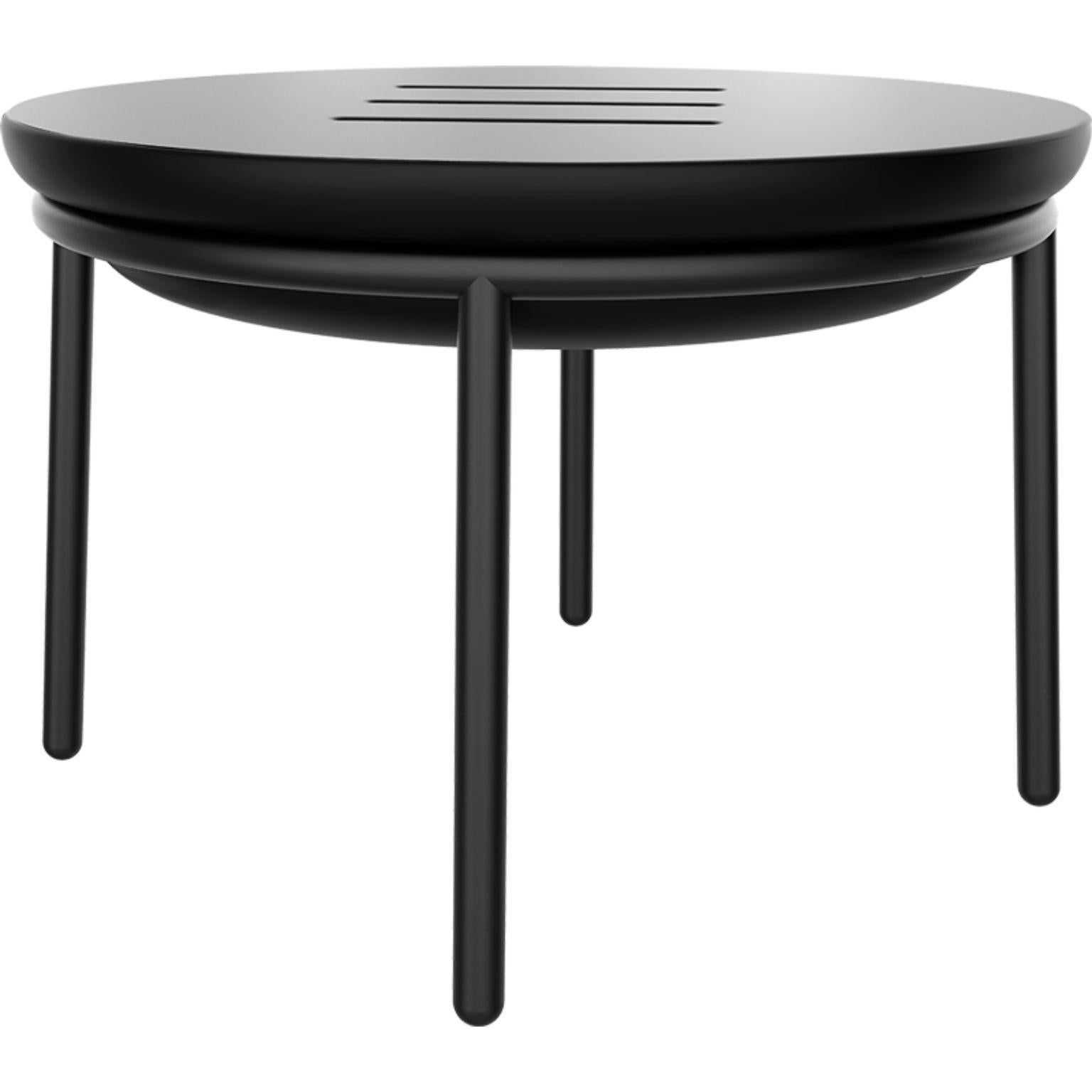 Lace black 60 low table by Mowee.
Dimensions: Ø60 x H41 cm.
Material: Polyethylene and stainless steel.
Weight: 6.2 kg.
Also available in different colors and finishes (lacquered).

Lace is a collection of furniture made by rotomoulding. Its