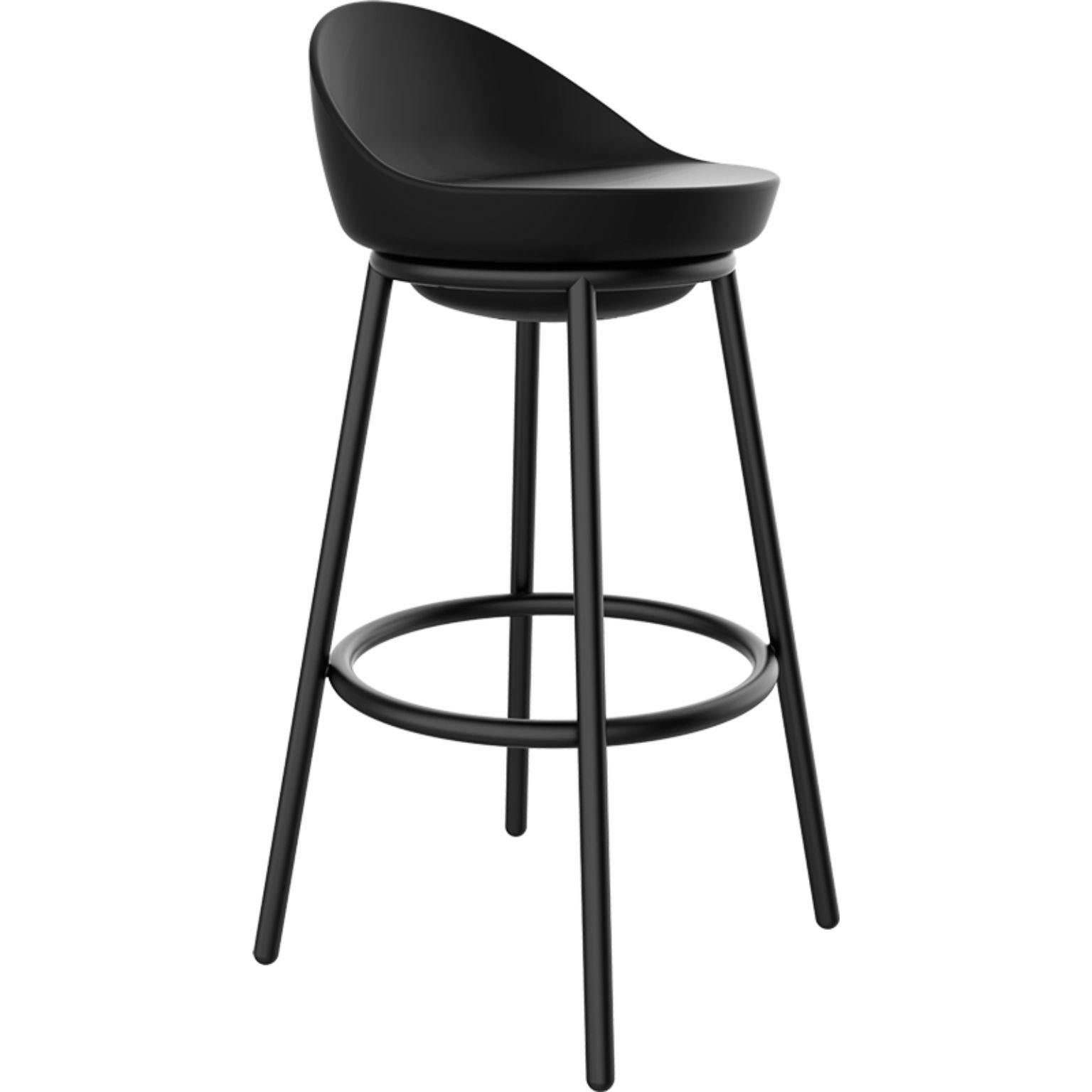 Lace black stool by MOWEE.
Dimensions: D43 x H91 cm.
Material: polyethylene, stainless steel.
Weight: 6.7 kg
Also available in different colours and finishes. 

Lace is a collection of furniture made by rotomoulding. Its shape resembles a