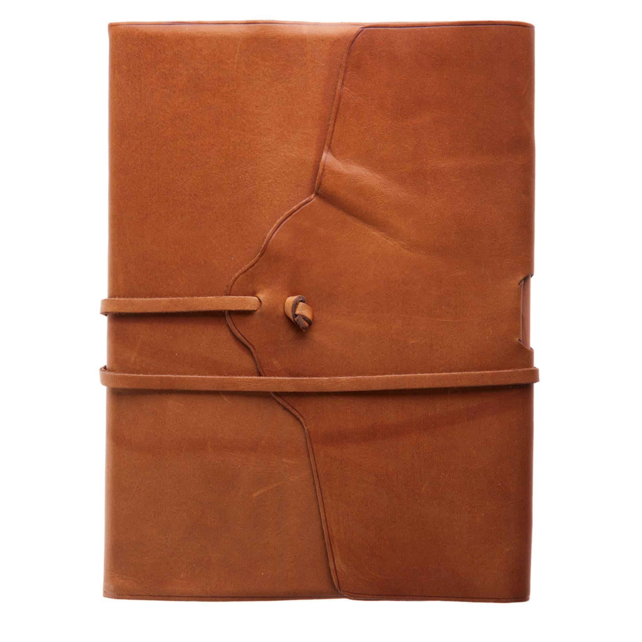 Classic notebook by Florentine bookbinder Giannini with a brown soft leather cover treated using the ancient technique of vegetable tanning. Entirely handcrafted using century-old binding techniques, the notebook contains ivory paper suitable for
