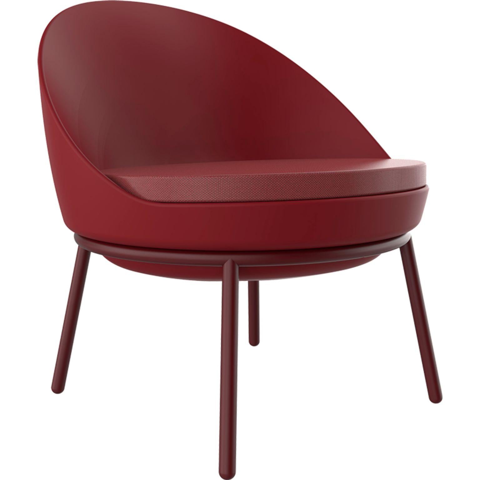 Burgunderfarbener Loungesessel mit Kissen von Mowee.
Abmessungen: T70 x B66 x H75,5 cm
MATERIAL: Polyethylen, rostfreier Stahl
Gewicht: 10.5 kg
Auch in verschiedenen Farben und Ausführungen erhältlich.

Lace ist eine Kollektion von Möbeln, die