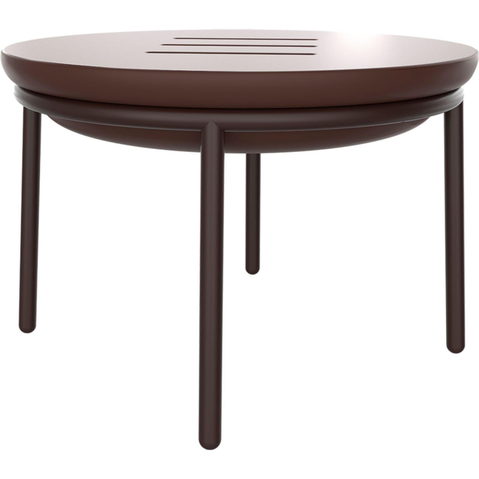 Lace chocolate 60 low table by MOWEE
Dimensions: Ø60 x H41 cm
Material: polyethylene and stainless steel.
Weight: 6.2 kg.
Also available in different colors and finishes (lacquered). 

Lace is a collection of furniture made by rotomoulding.