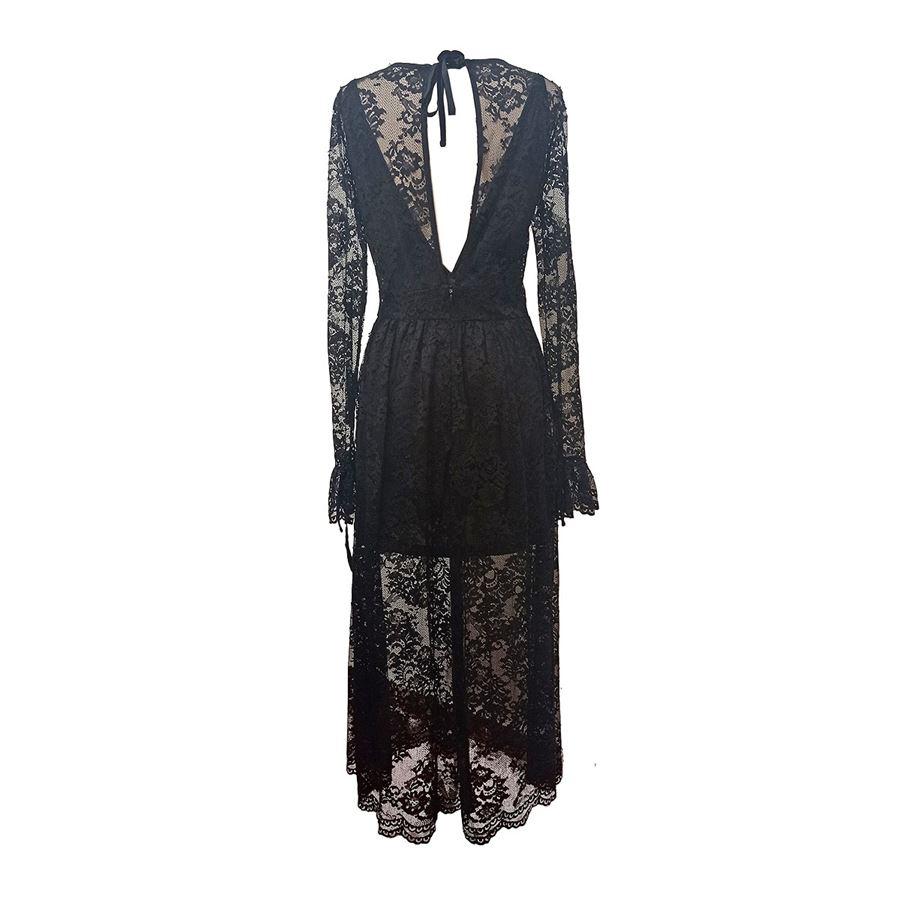 Polyester Black color Long sleeve with wide ending Underdress included Back opening Shoulder/hem length cm 134 (5275 inches) Shoulder cm 38 (149 inches)
