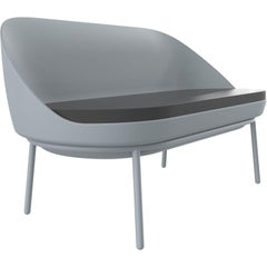 Sofa aus grauer Spitze mit Kissen von Mowee