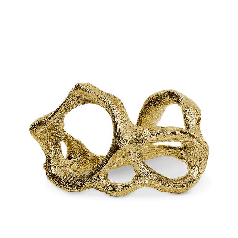 Lace ist ein goldener, strukturierter Serviettenring. Er bringt sofortige Eleganz in Ihren Essbereich. Spitze ist ideal für alle, die Wert auf Details legen und ihren Alltag ein wenig respektlos und raffiniert gestalten wollen. Die Spitze kann