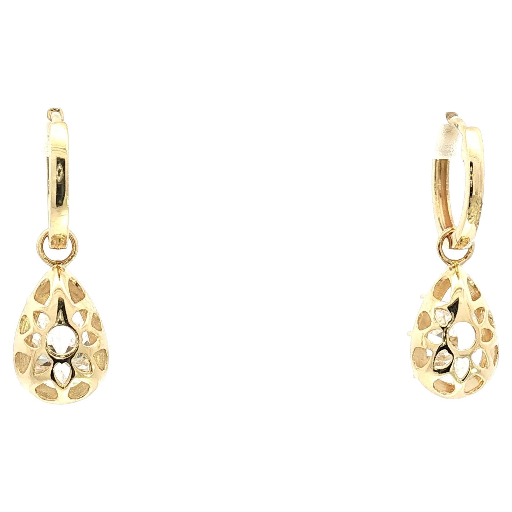 Boucles d'oreilles en or jaune 14K à motif de dentelle en vente