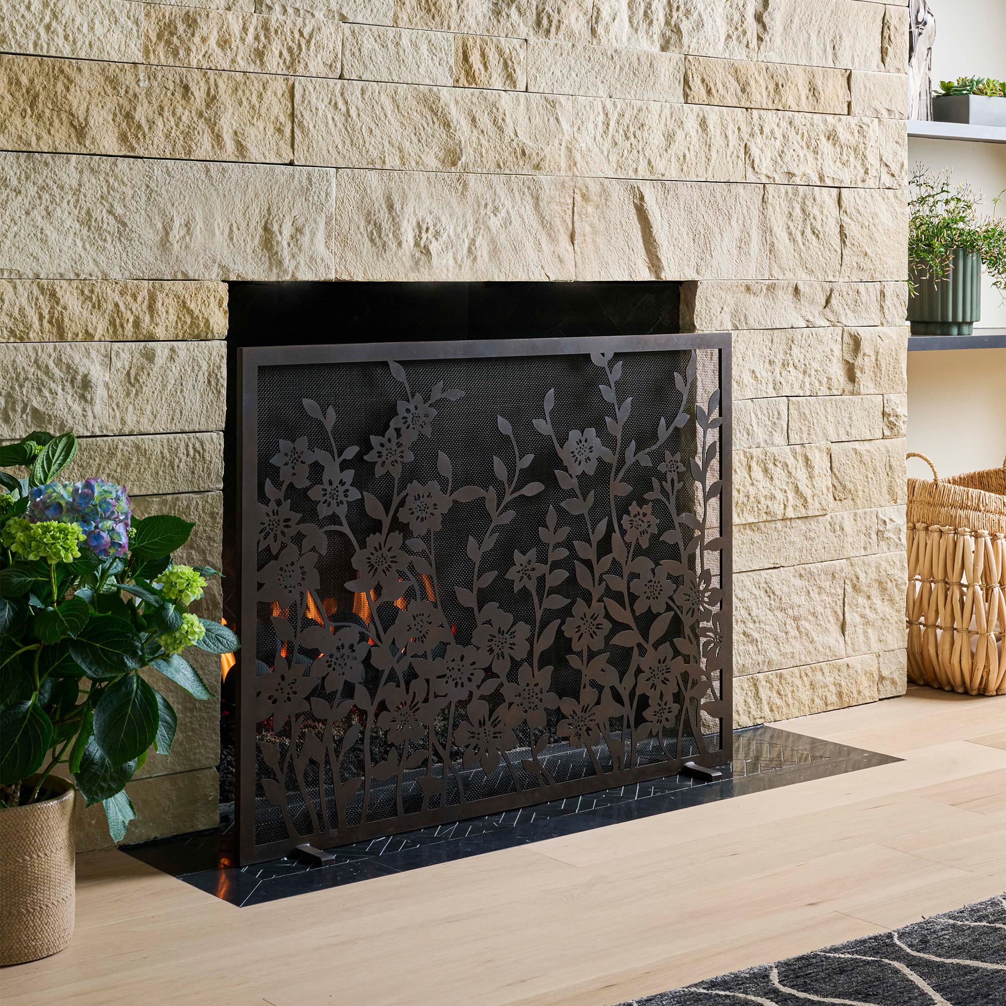Pare-feu floral en dentelle en or vieilli en vente 3