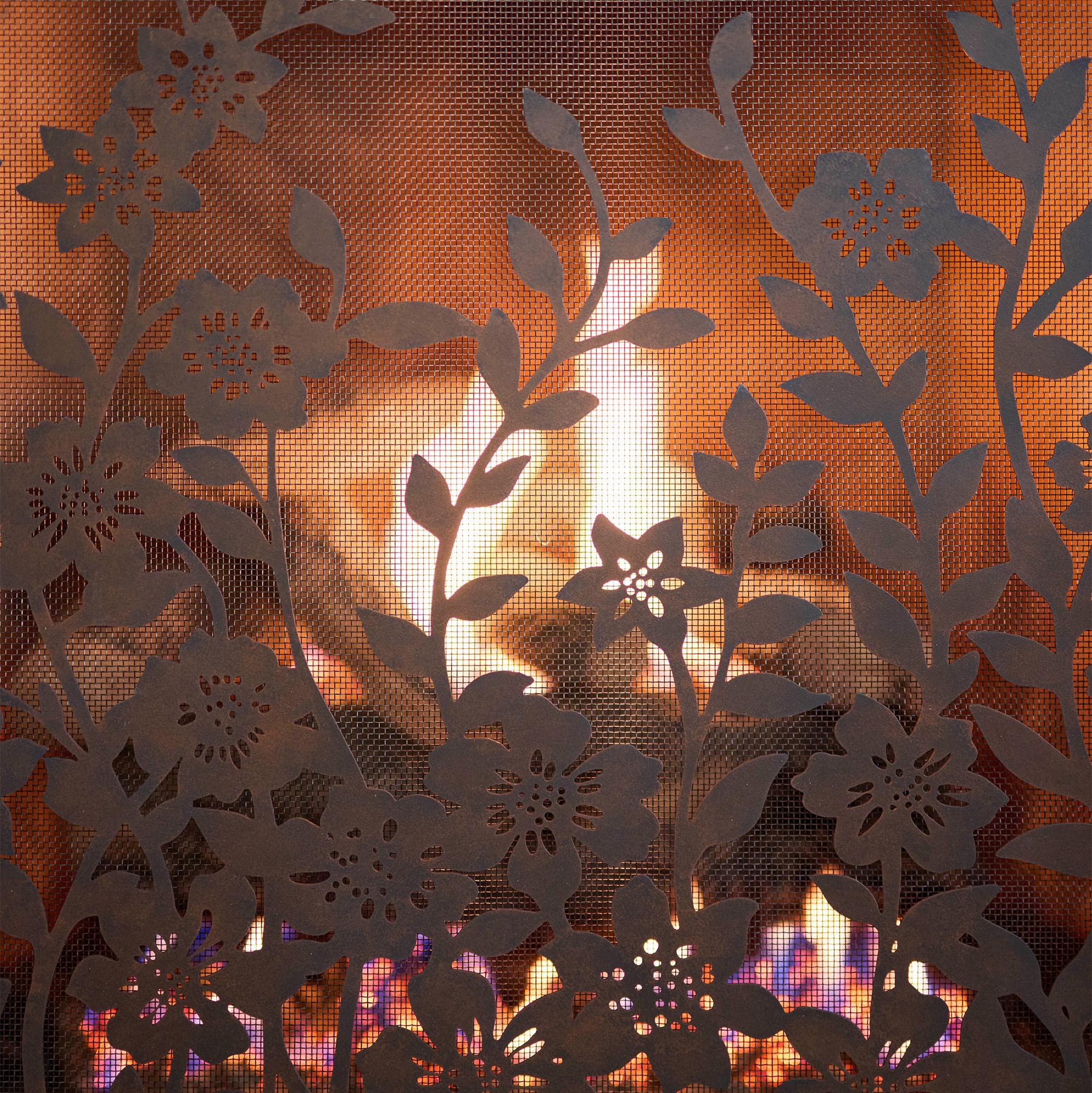 Pare-feu floral Lacey en argent vieilli en vente 1
