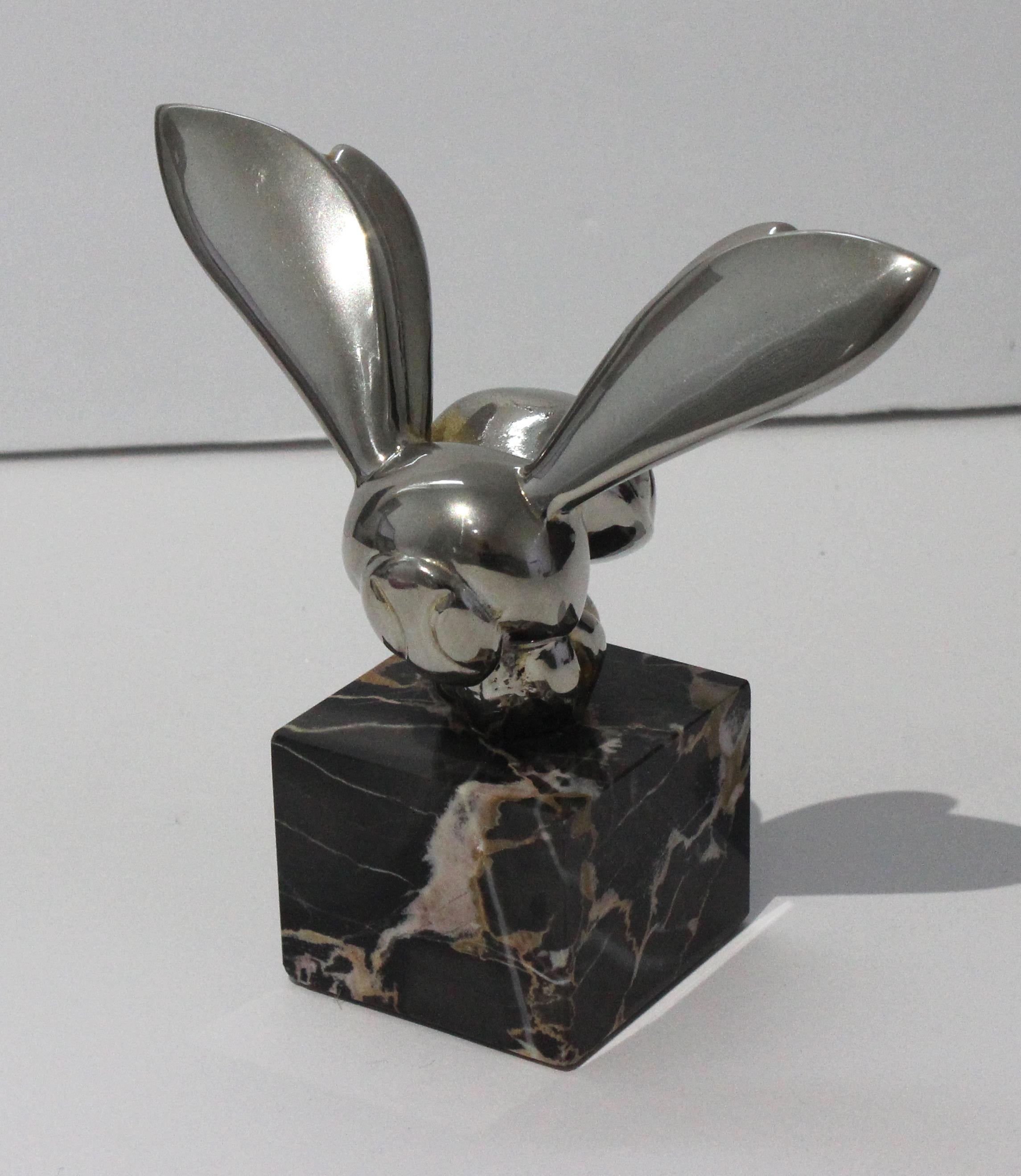 This stylish bee figure sculpture is an authorized museum replica by Alva Studios and was produced in the late 1970s. The original by G. Lachaise is in the Philadelphia Museum of Art.

There were not two options in the Museum store - a gold vs a