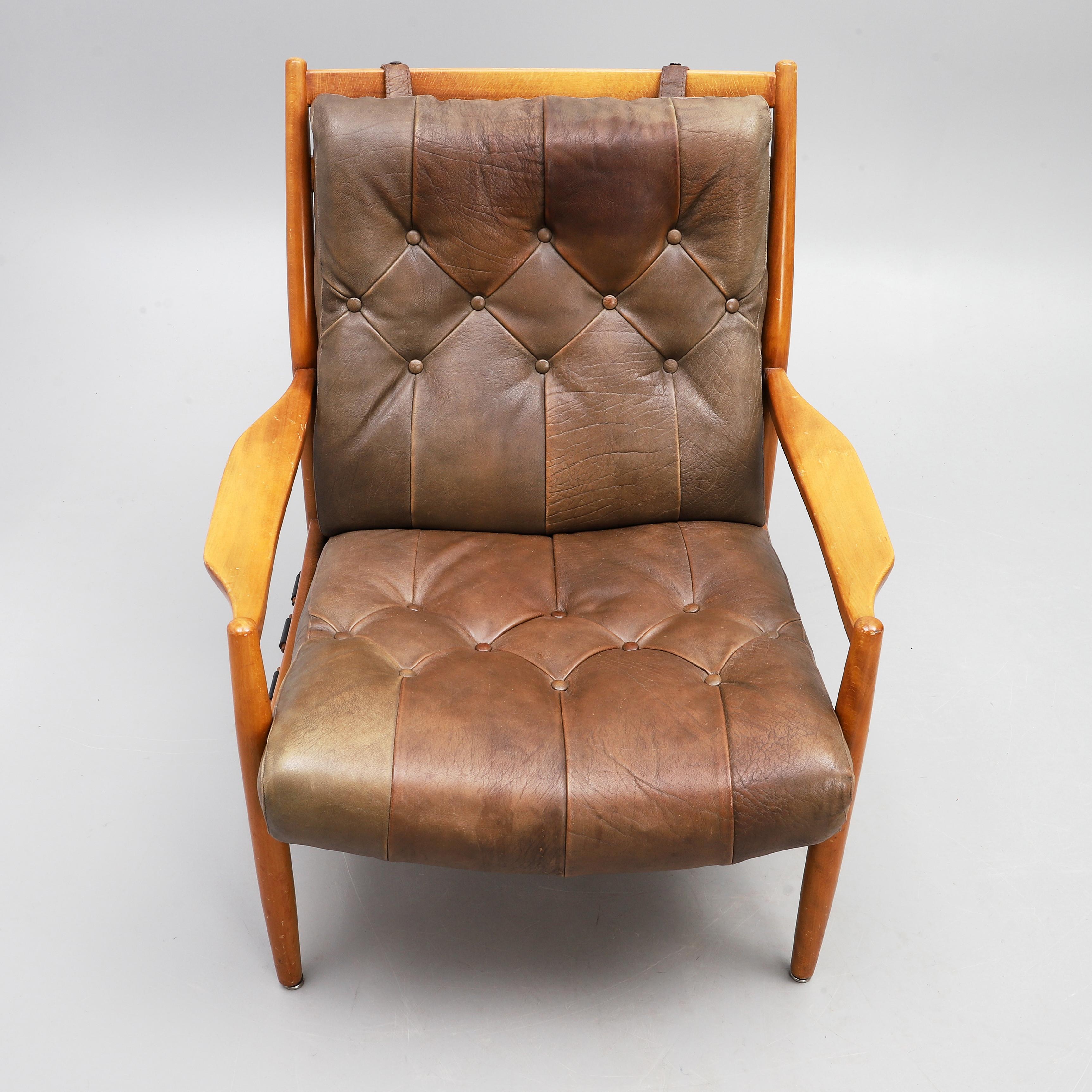 Ingemar Thillmark ‘Läckö Hög’ an armchairs for OPE from the 1960s. Frame made from stained beech. Deep padded seats dressed with leather. The leathers seats have some signs of wear and fading – see pictures. The armchairs are in good vintage