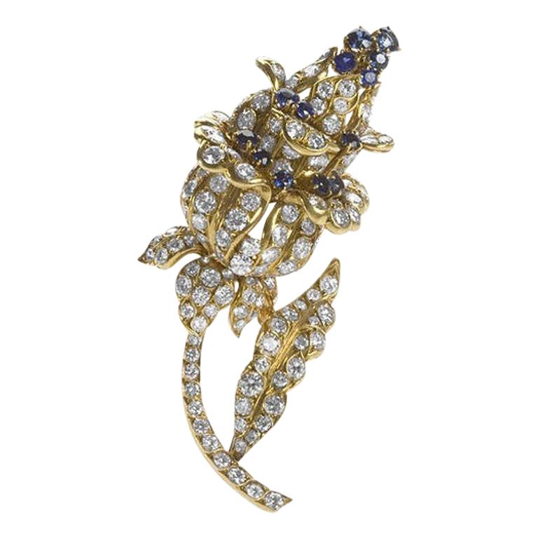 Lacloche Paris 1950s Sapphire Diamond and Gold Flower Brooch For Sale