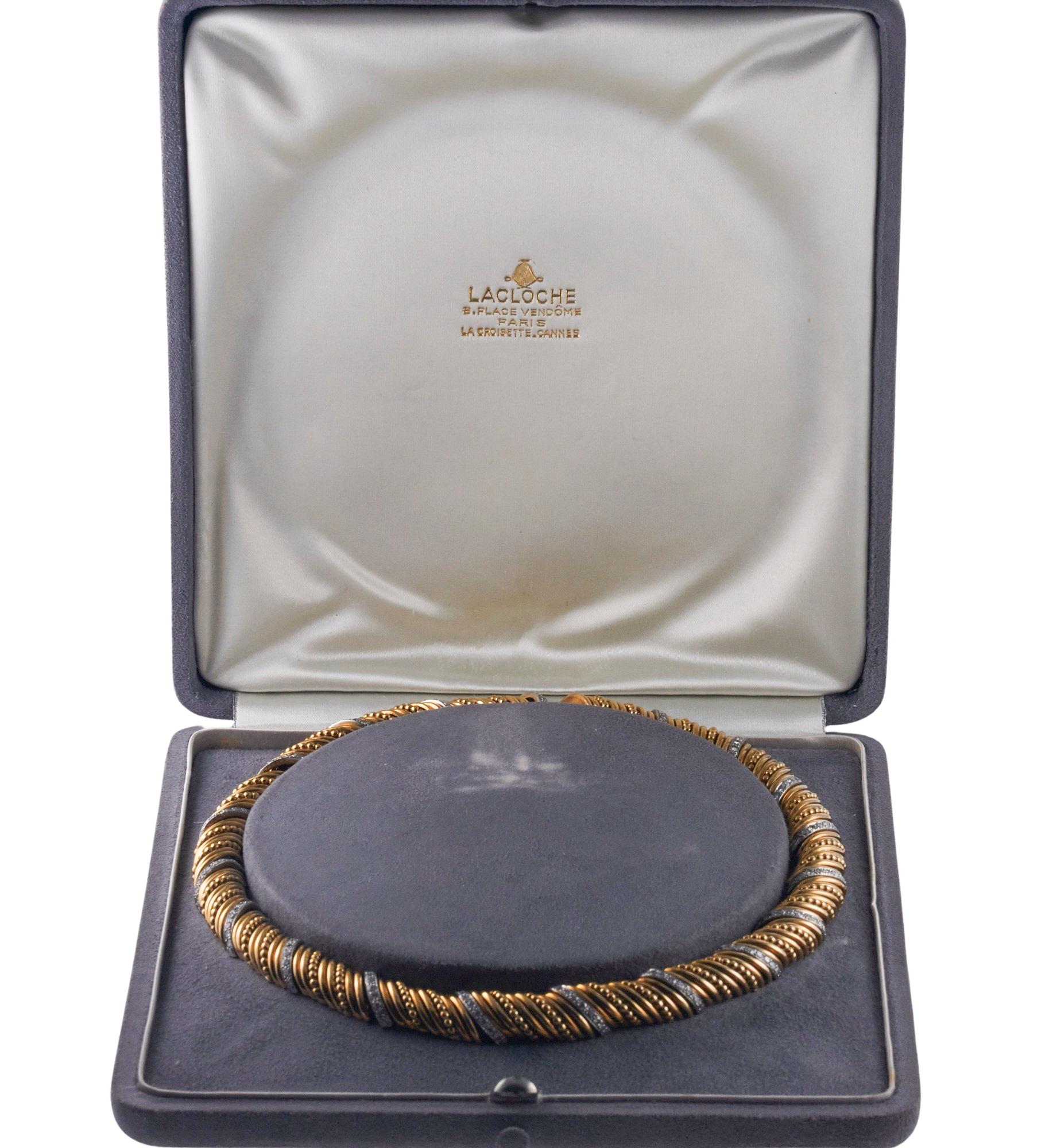 Lacloche Paris Collar de oro con diamantes de los años 60 Corte redondo en venta