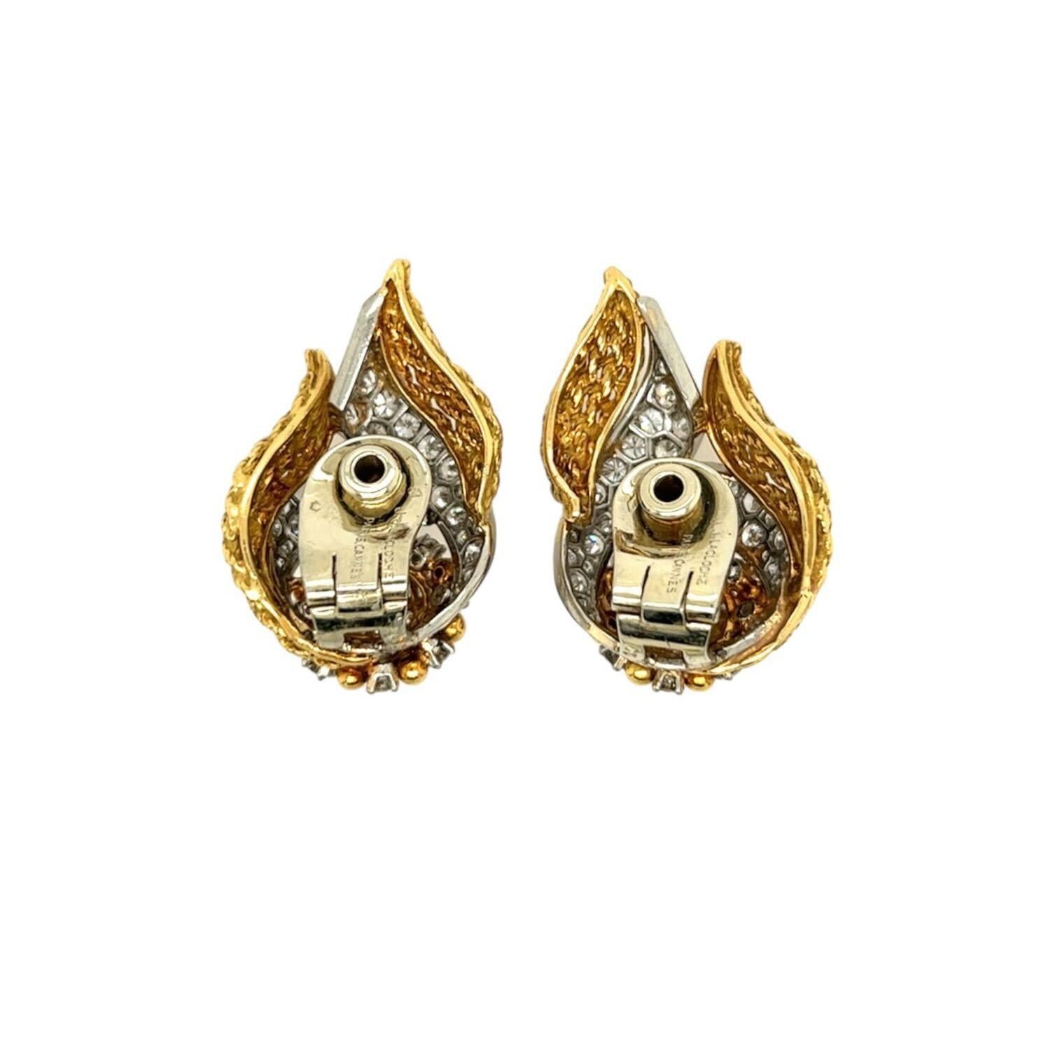 Round Cut LACLOCHE Yellow Gold, Platinum and Diamond Earrings