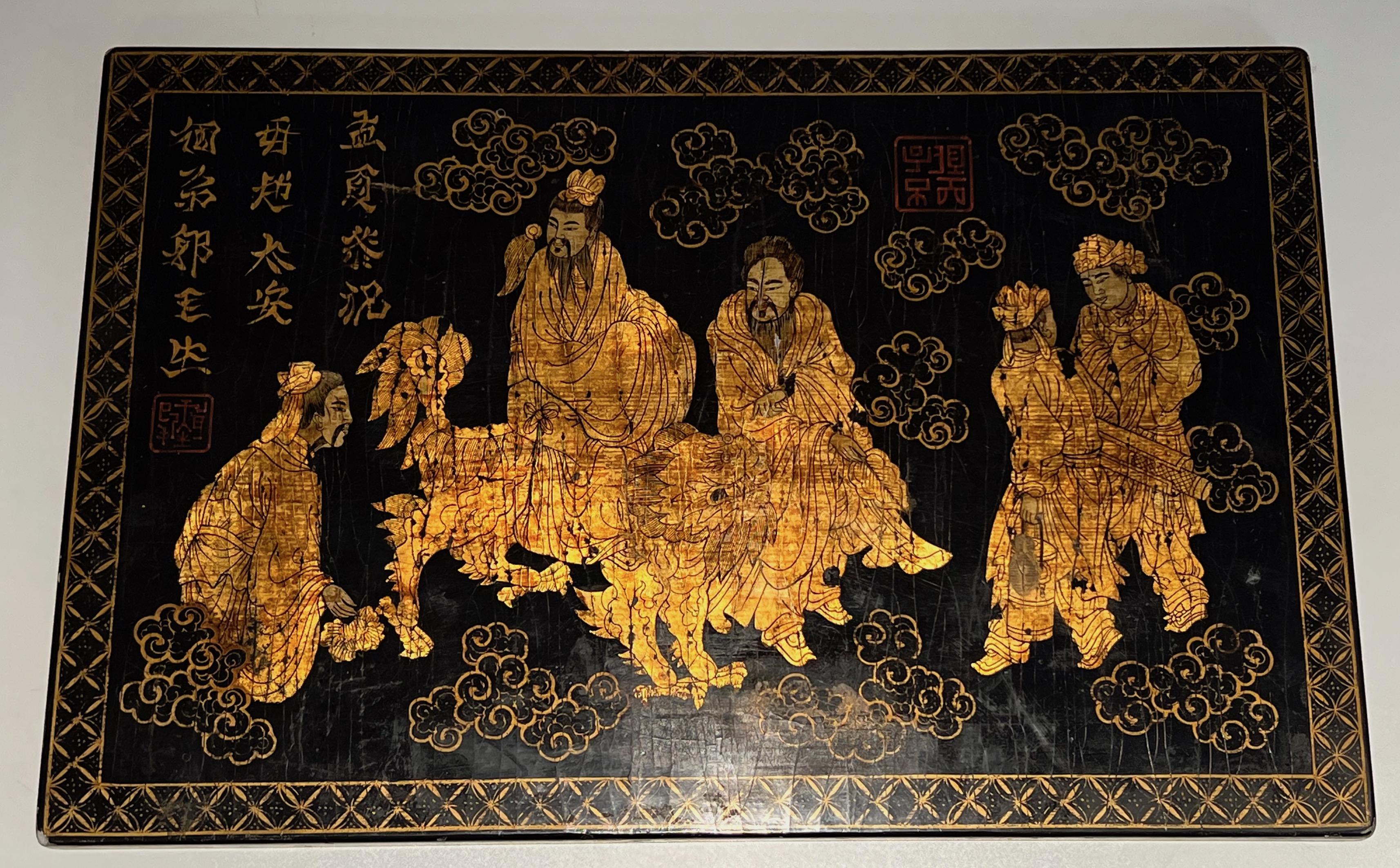 Lacquer and Gilding Painting with Chinese Decors. French work. Circa 1970 For Sale 7