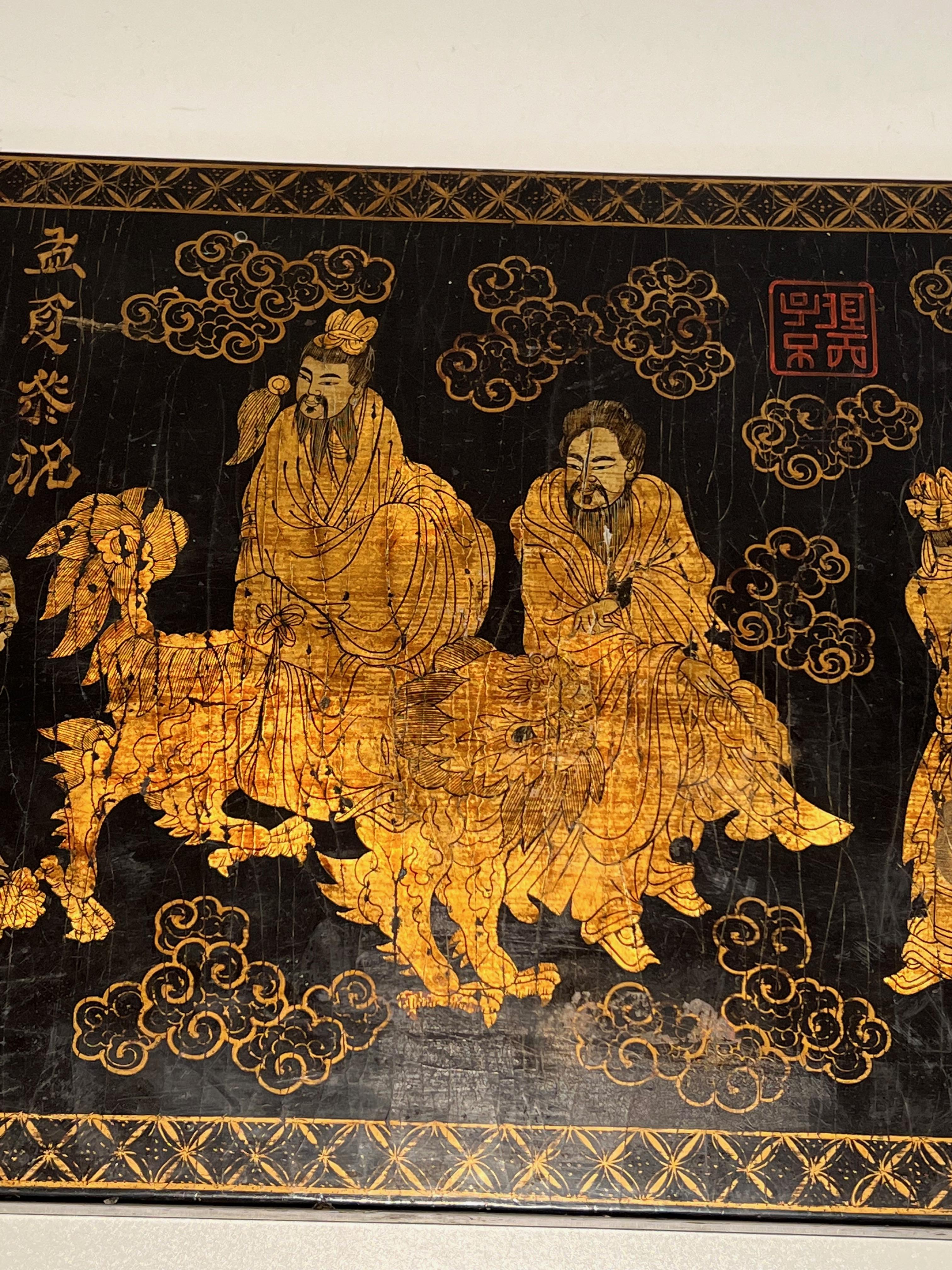 Lacquer and Gilding Painting with Chinese Decors. French work. Circa 1970 For Sale 10