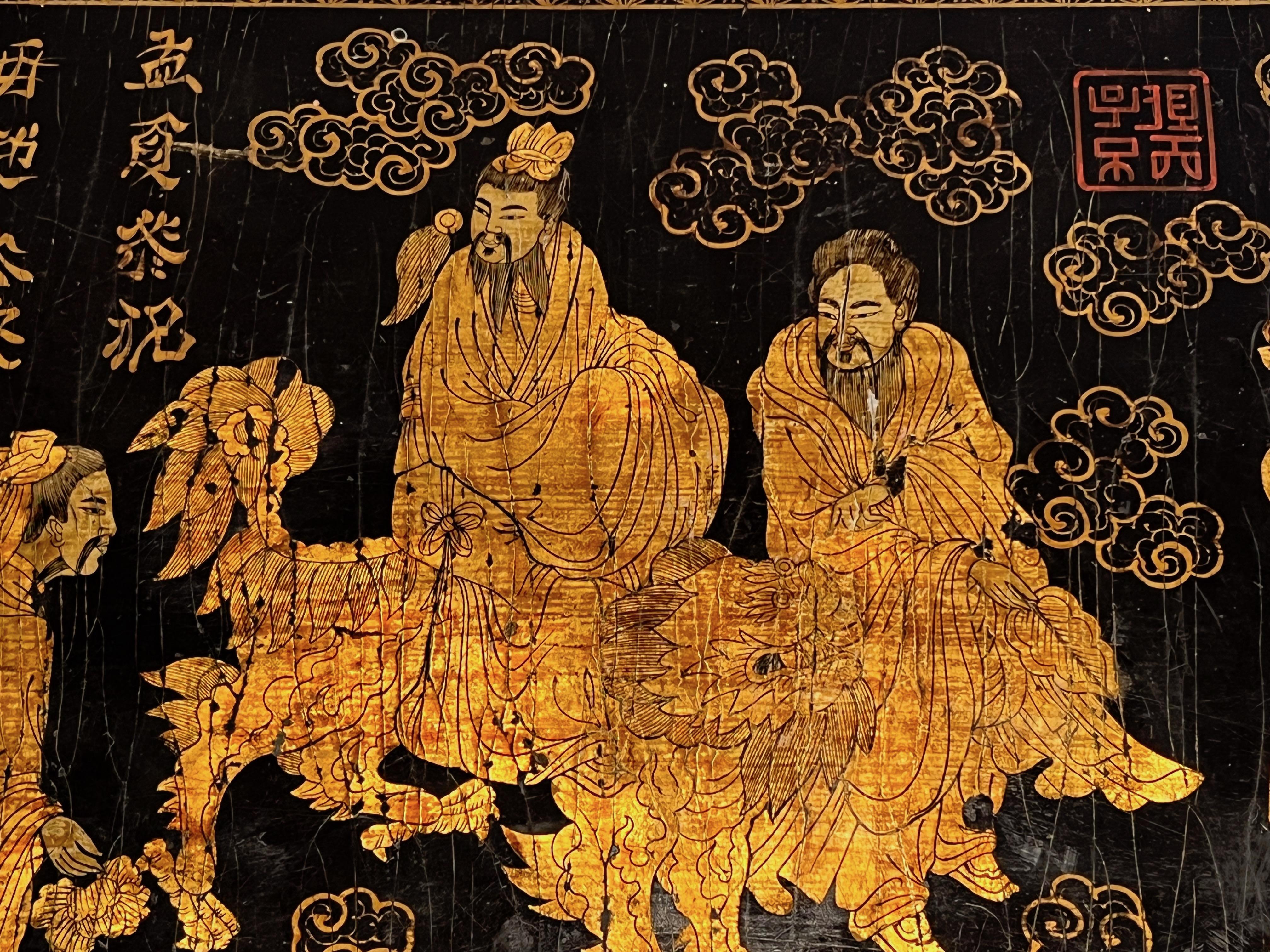 Lack und vergoldetes Gemälde mit chinesischen Deckeln. Französische Arbeit. CIRCA 1970 im Angebot 3