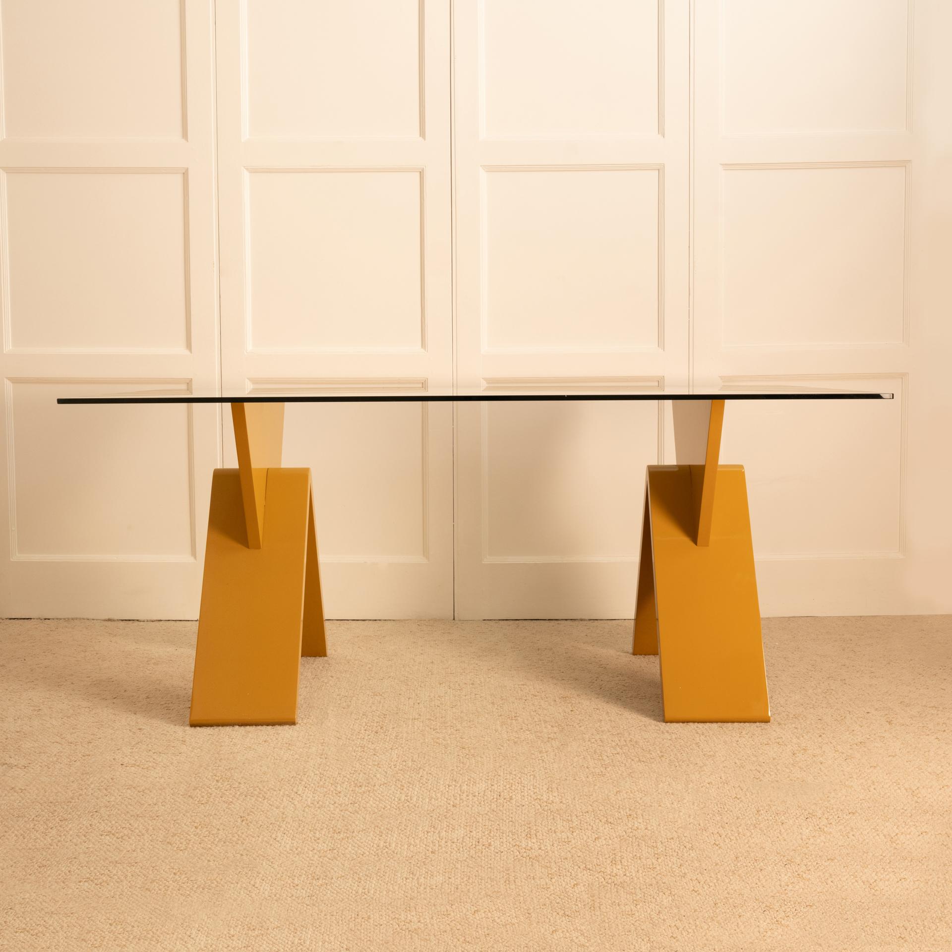 italien Table en laque et verre, Italie, années 1980 en vente