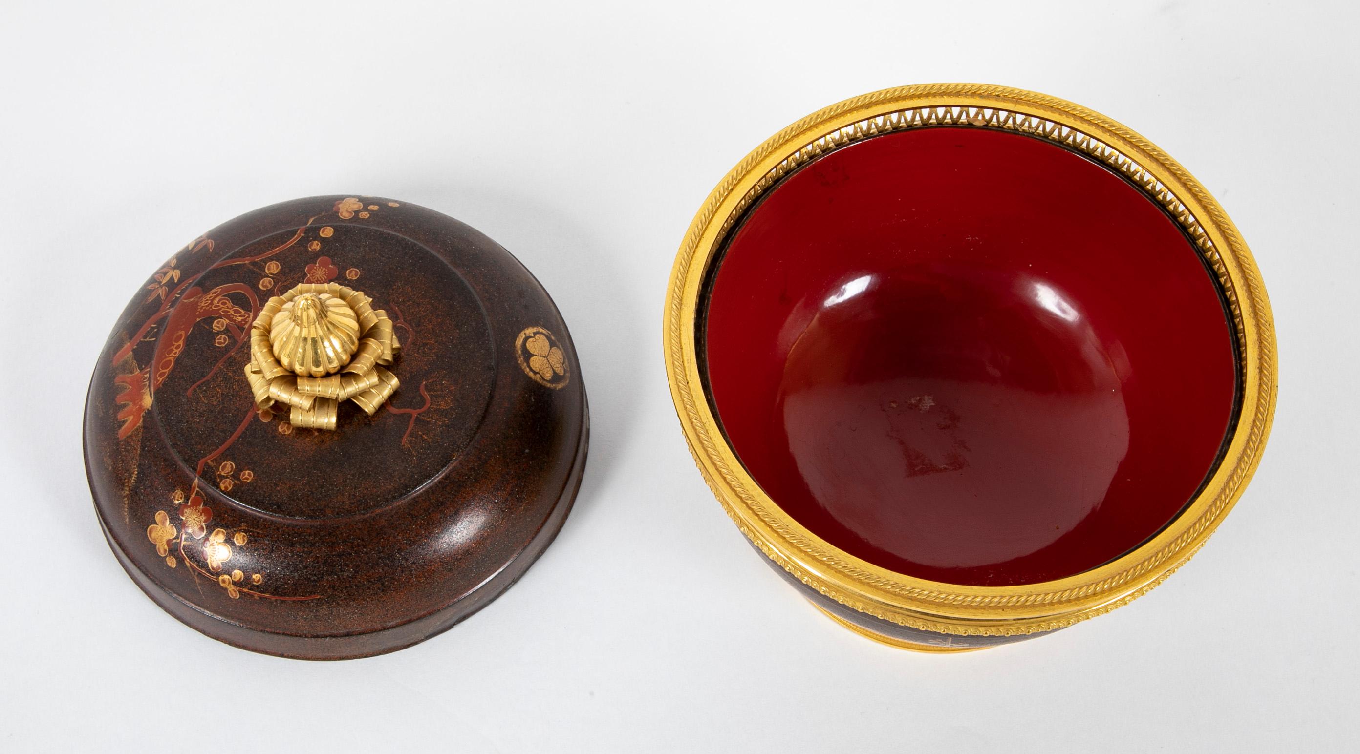 Lacquer Potpourri In Good Condition For Sale In Stamford, CT