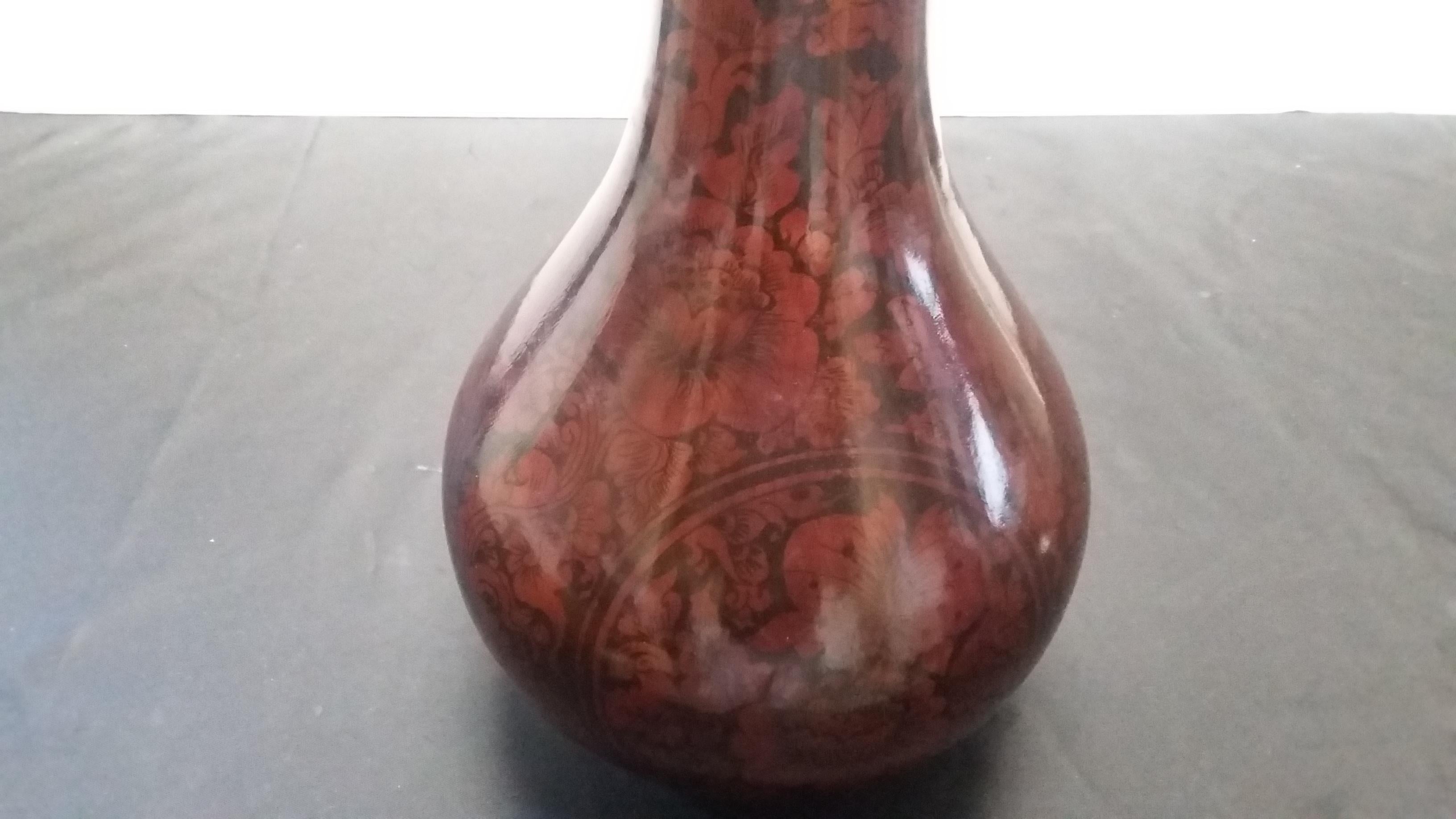 Indonesian 19th century antique Lacquer Vase Asian floral design For Sale