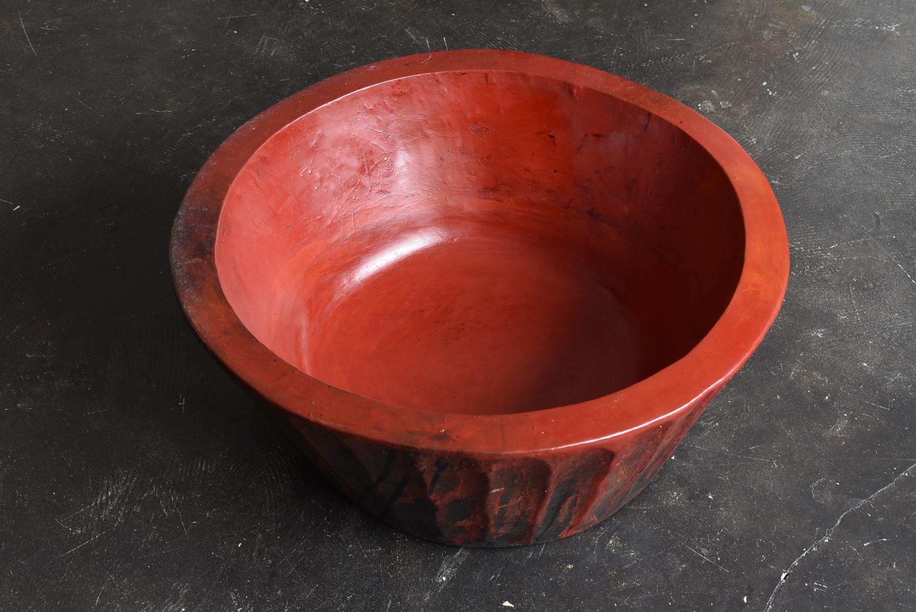 Other Lacquer Wooden Bowl Used by Japanese Lacquer Craftsmen / Antique Lacquerware Too
