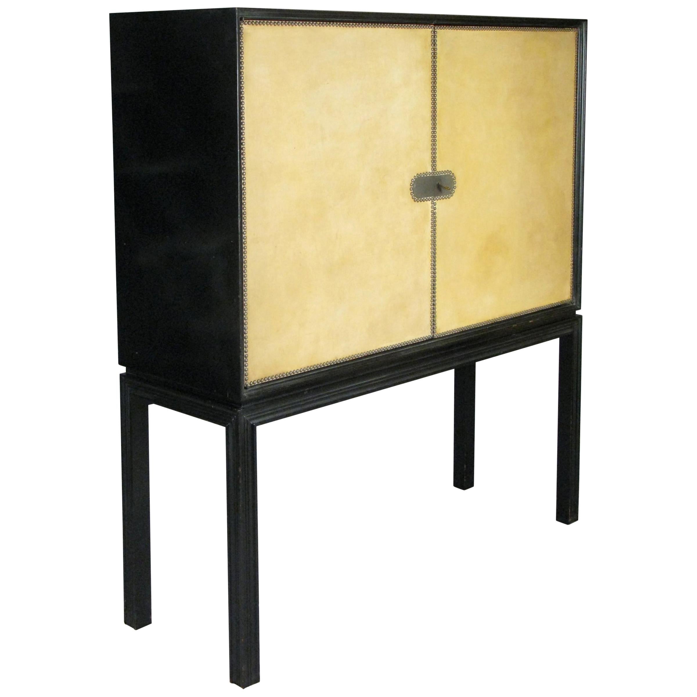 Lacquered 1940s Leather Bar Cabinet by Tommi Parzinger