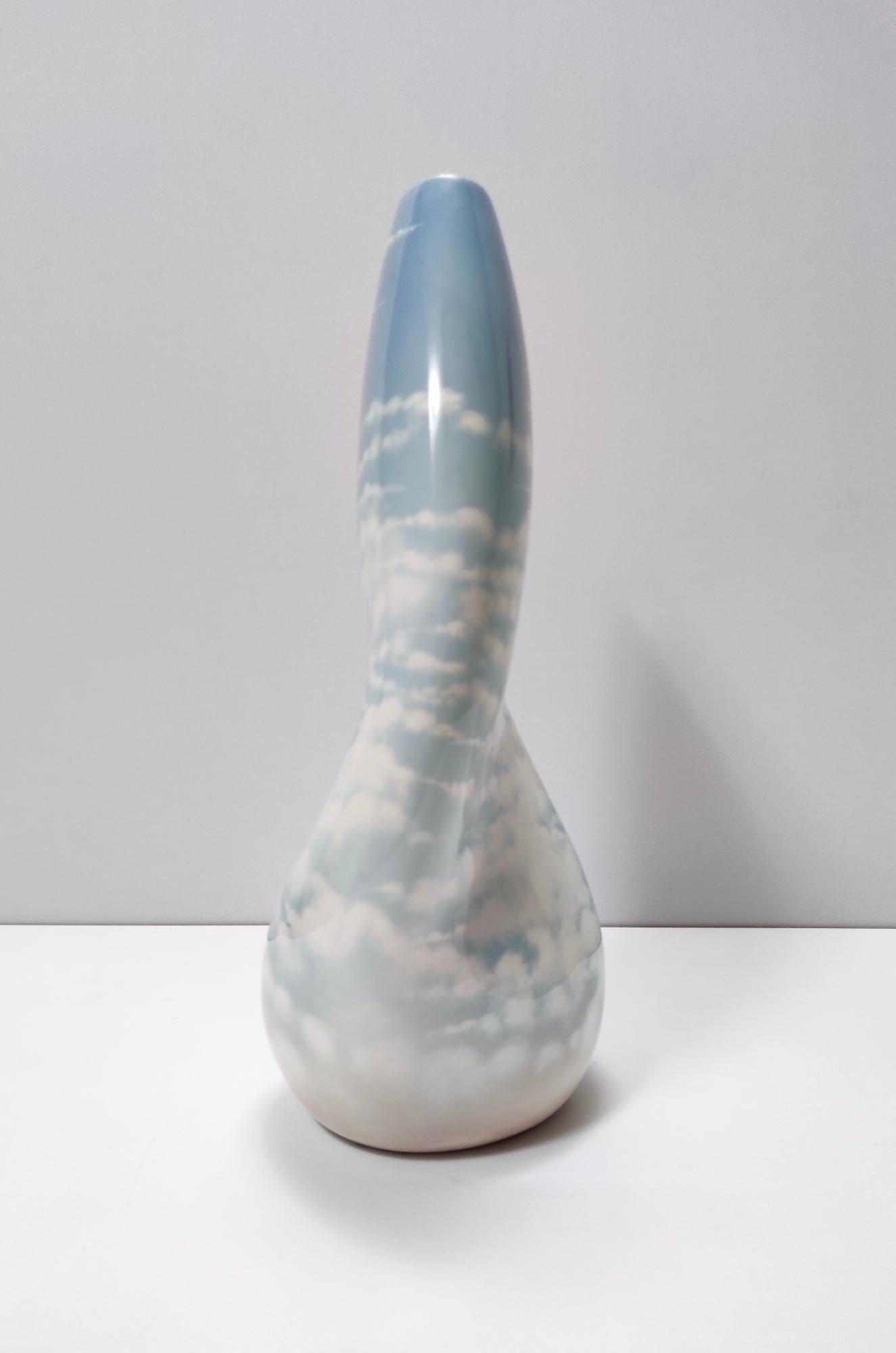 Lacquered and Airbrushed Ceramic Centerpiece /Vase Model Nr 182/2 by Vibi, Italy In Excellent Condition For Sale In Bresso, Lombardy