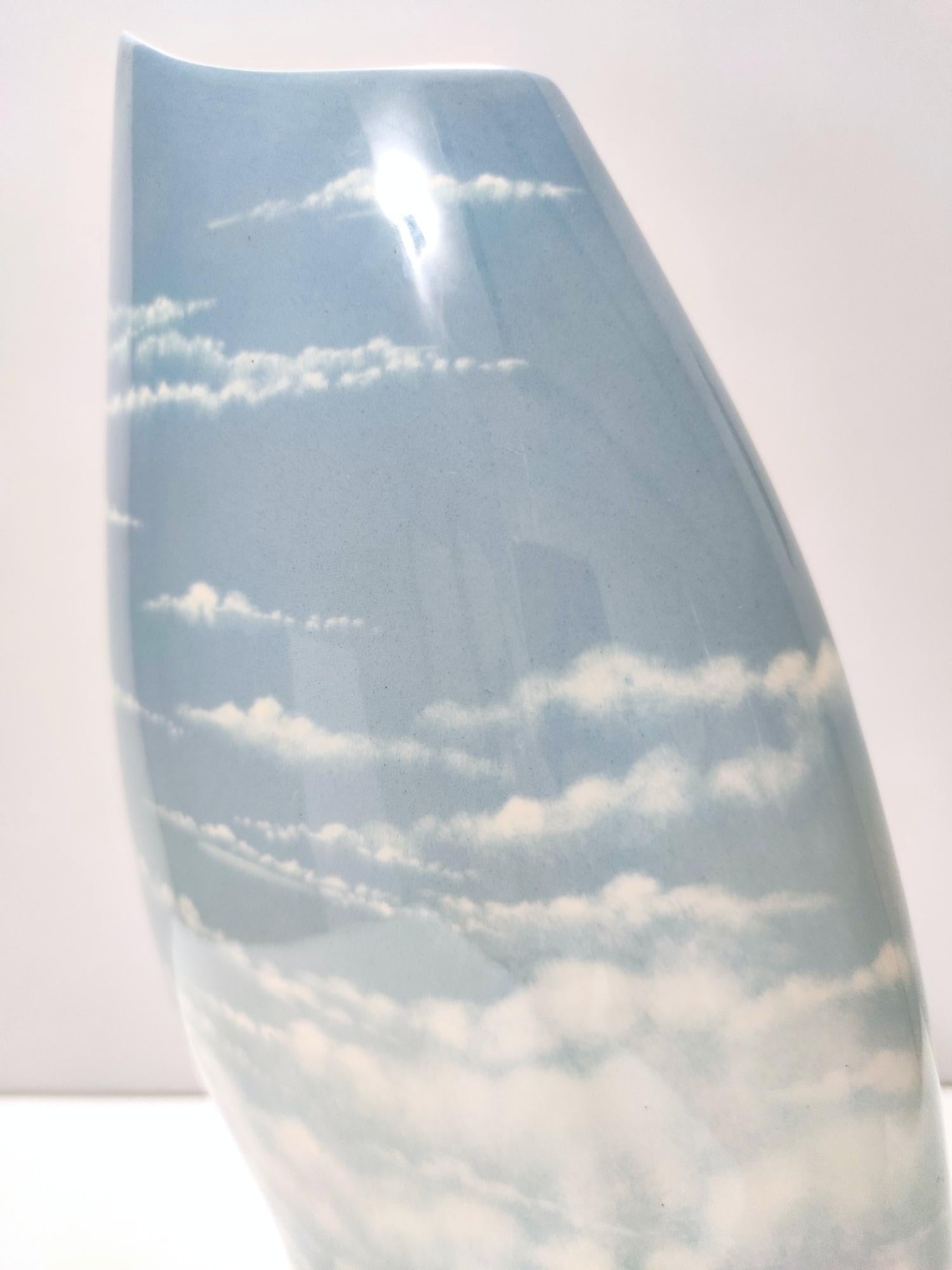 Milieu du XXe siècle Centre de table / vase en céramique laquée et aérographiée Modèle n° 182/2 par Vibi, Italie en vente