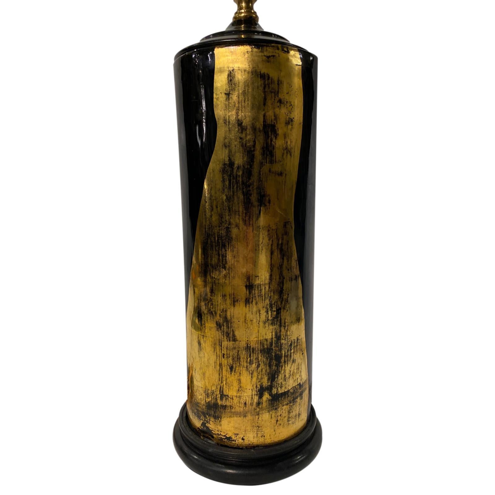 Japonais Lampe de table simple en bois laqué et bois doré en vente